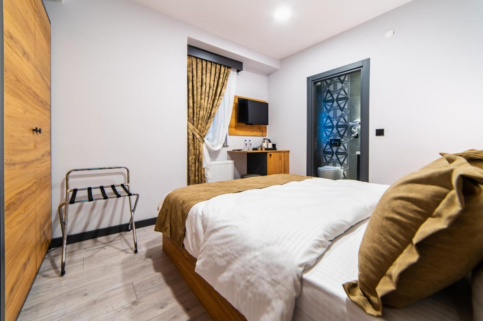 Standard Double Room photo 2