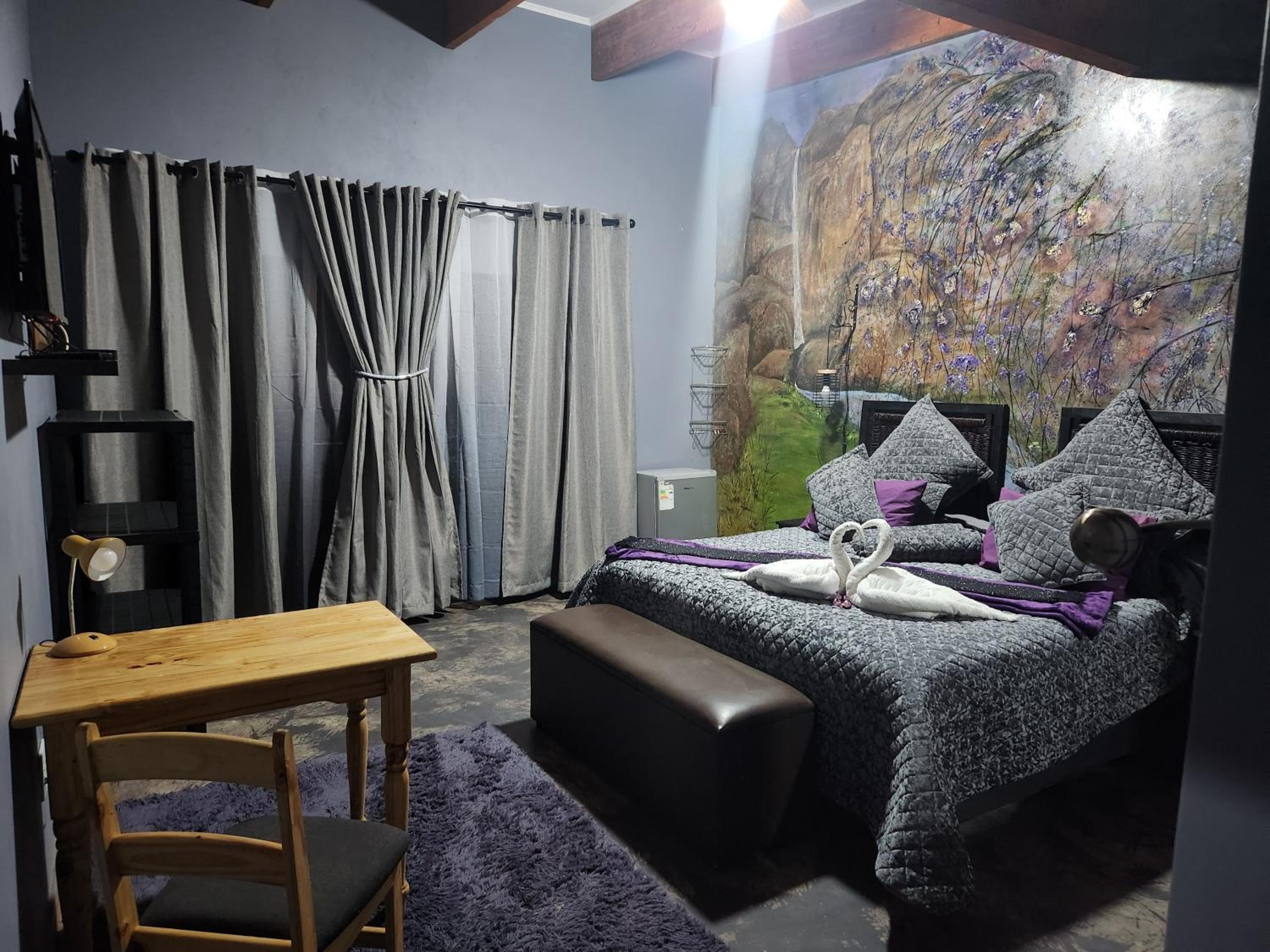 Basic King Room - Photo 20