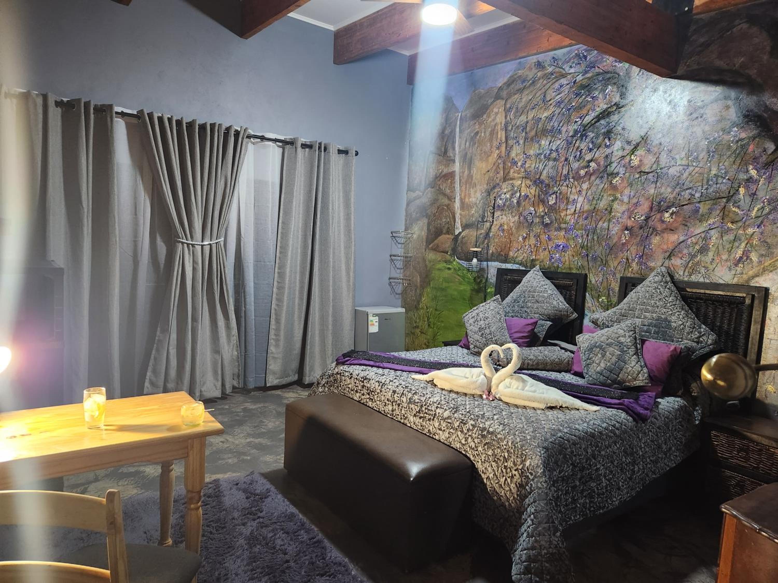 Basic King Room - Photo 18