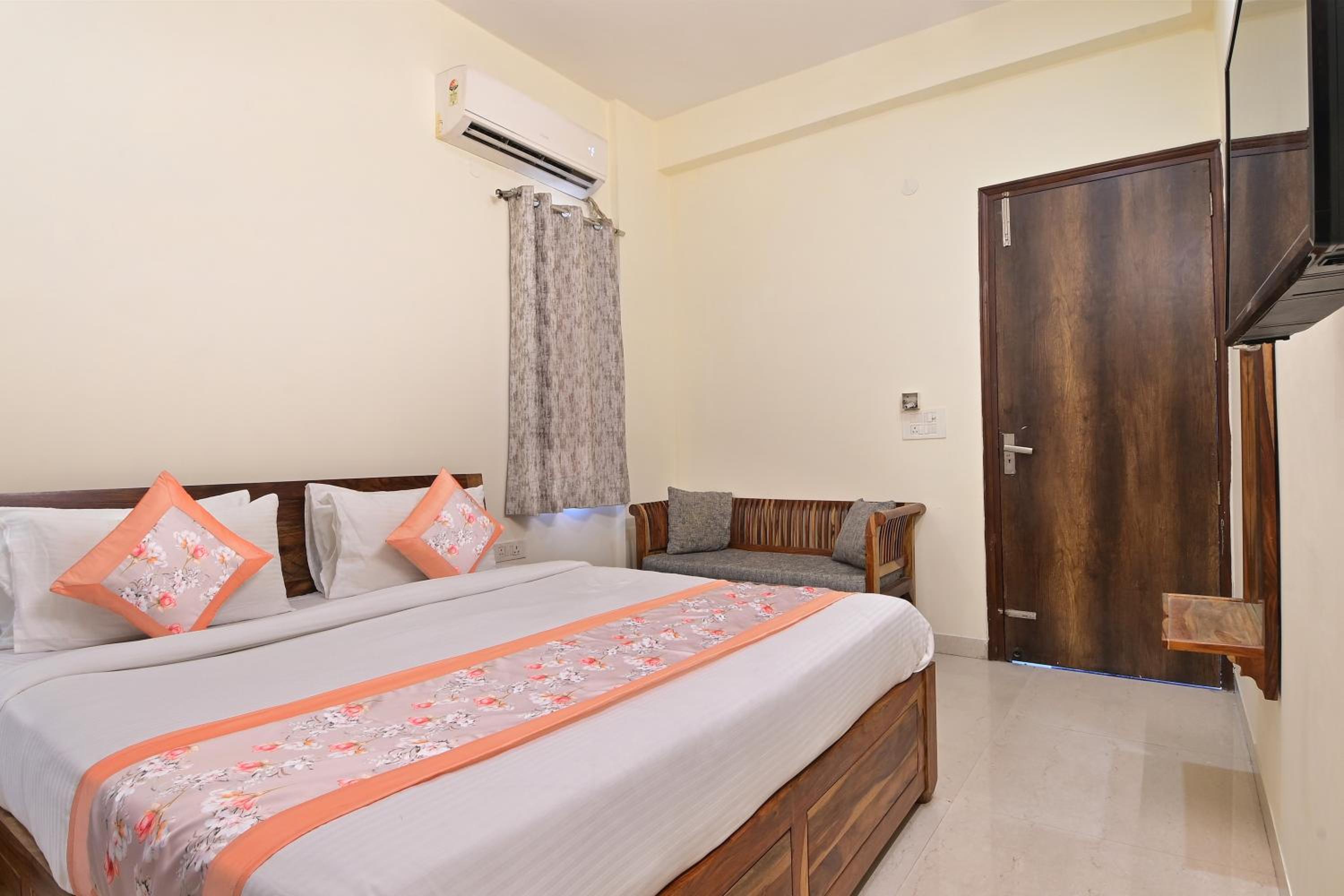 Superior Double Room - Photo 8
