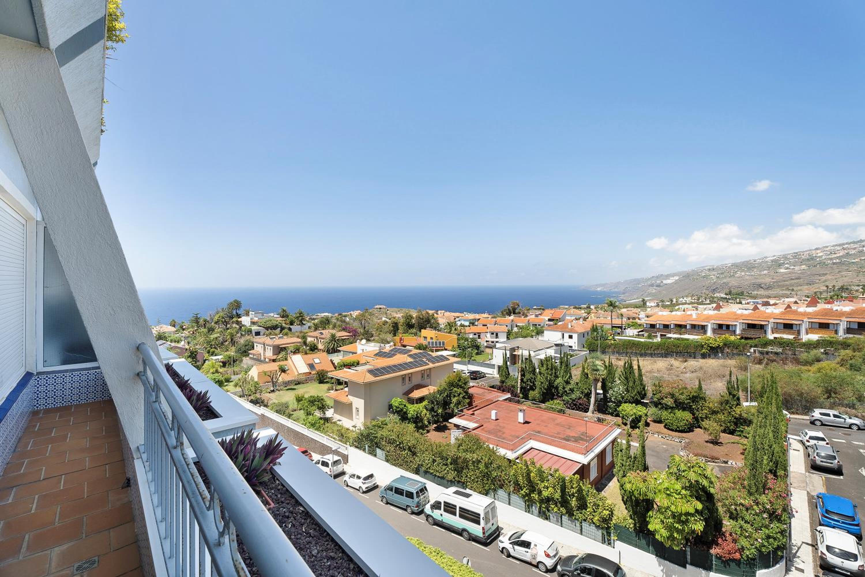 Superior One-Bedroom Apartment With Balcony photo 3