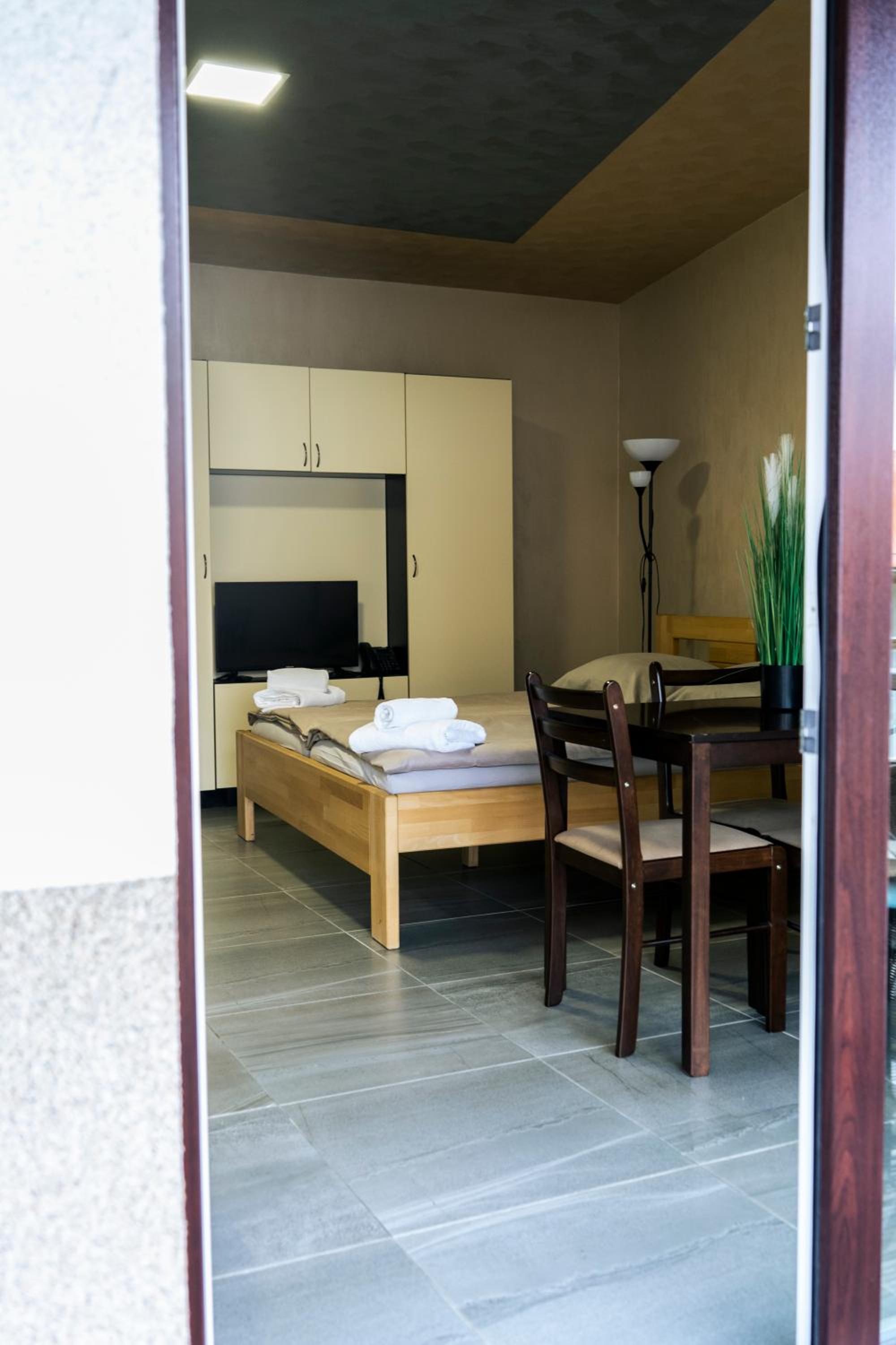 Deluxe Apartment photo 2