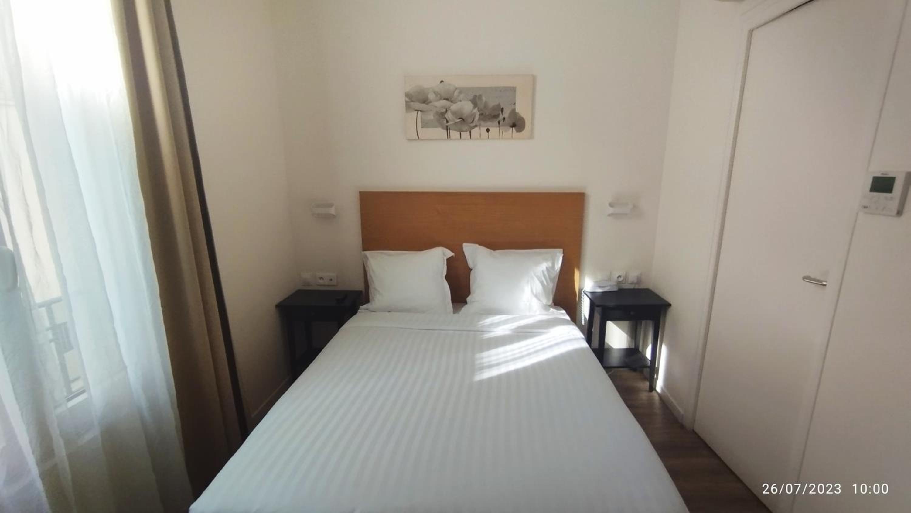 Double Room - Photo 4