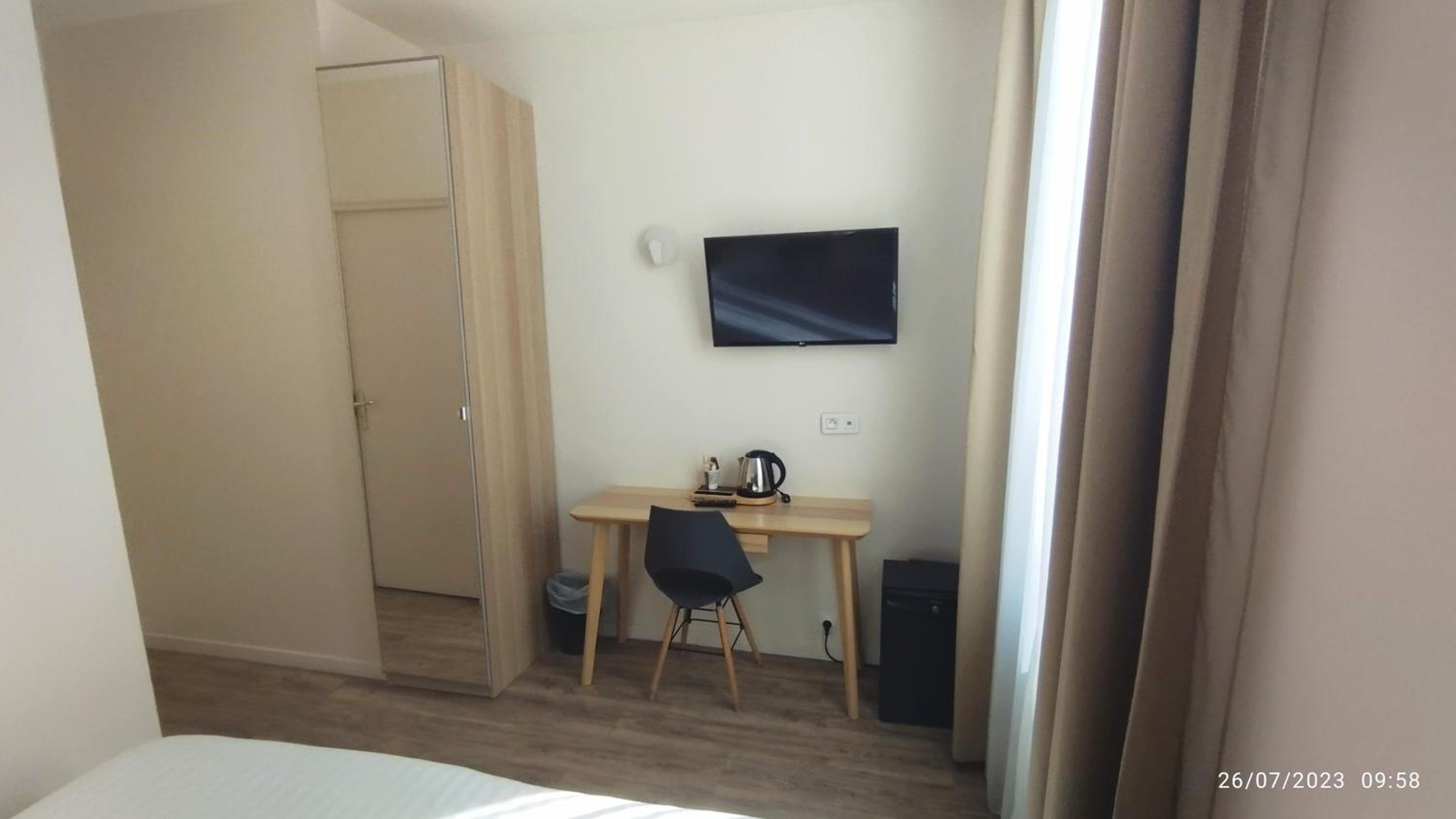 Double Room - Photo 3