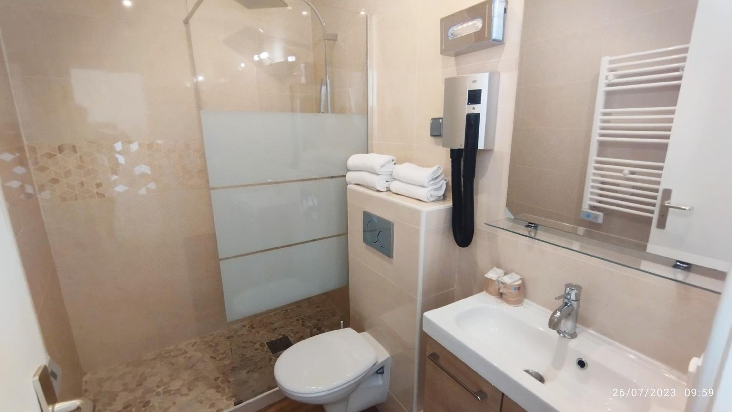 Double Room - Photo 2