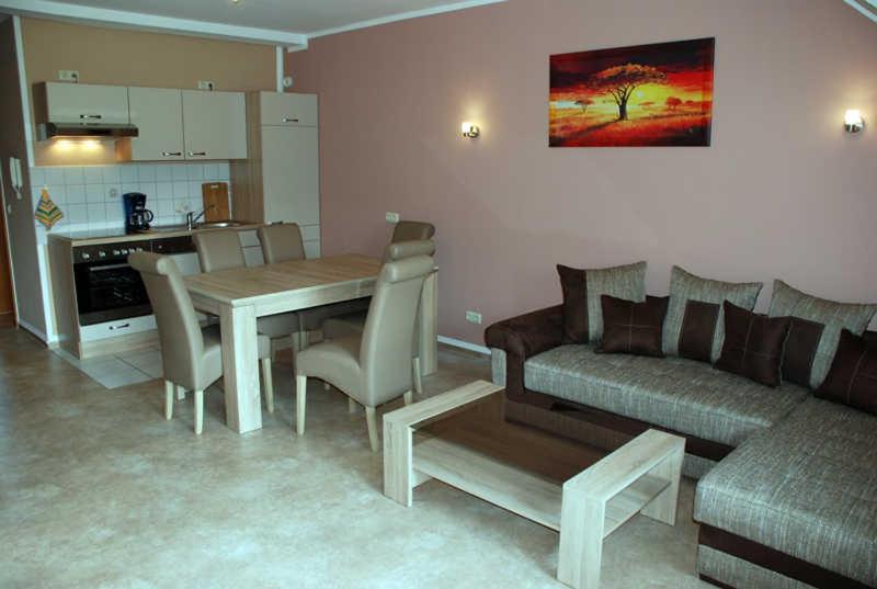 Apartment photo 3