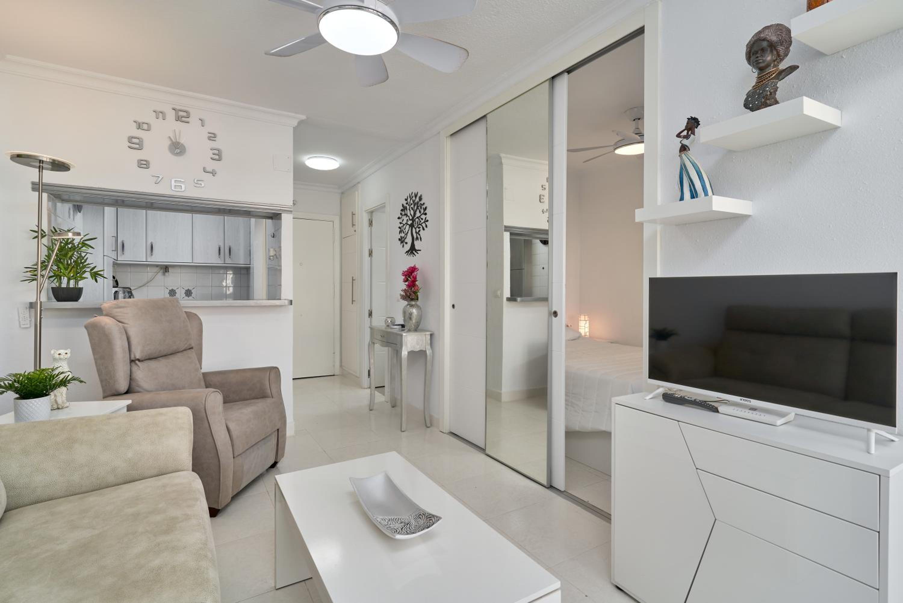 Studio with Sea View photo 3