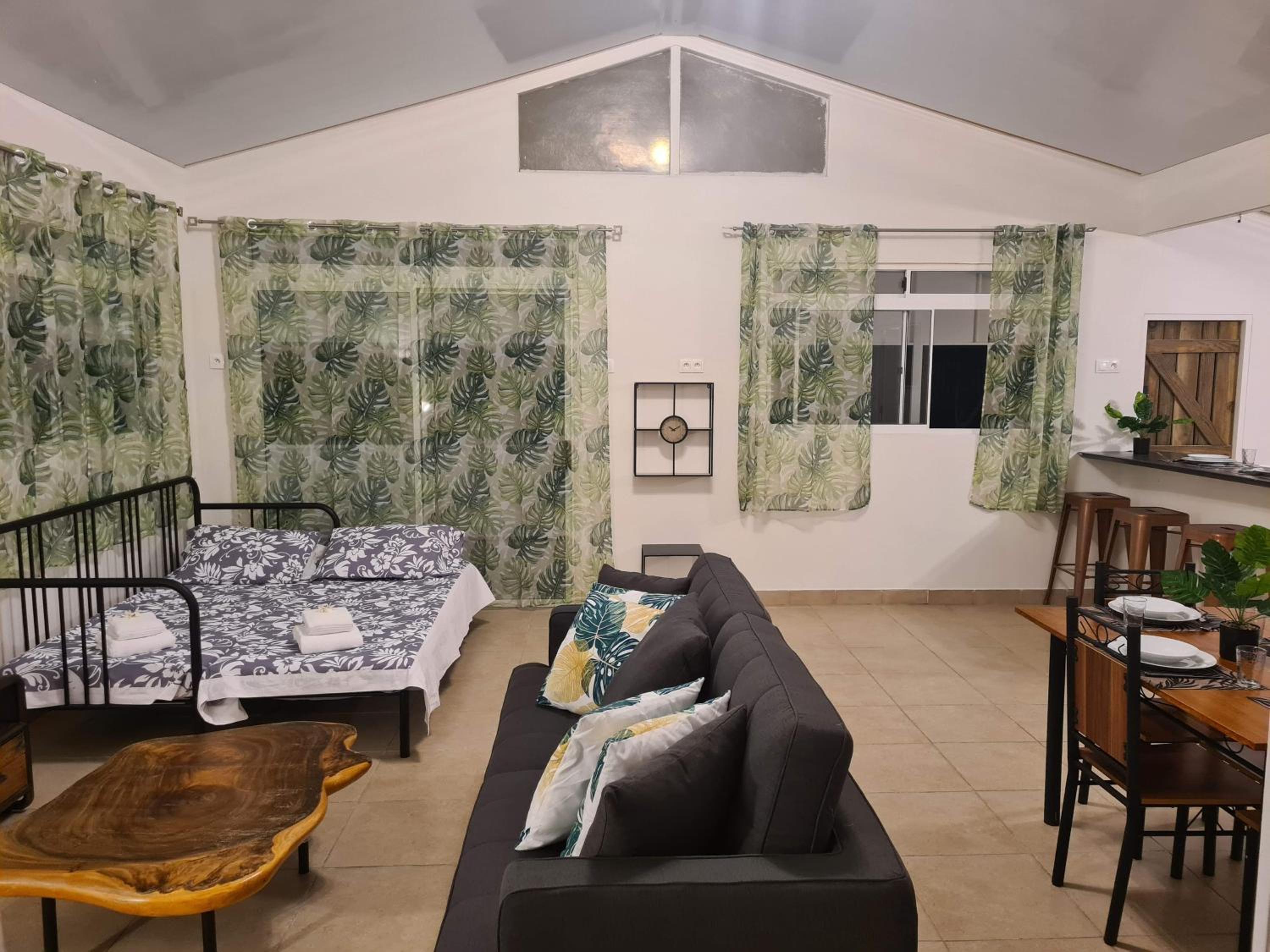 Two-Bedroom House photo 2