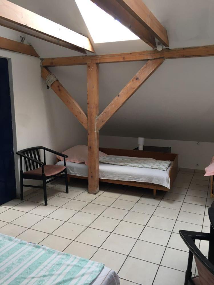 Mixed Dormitory Room photo 3