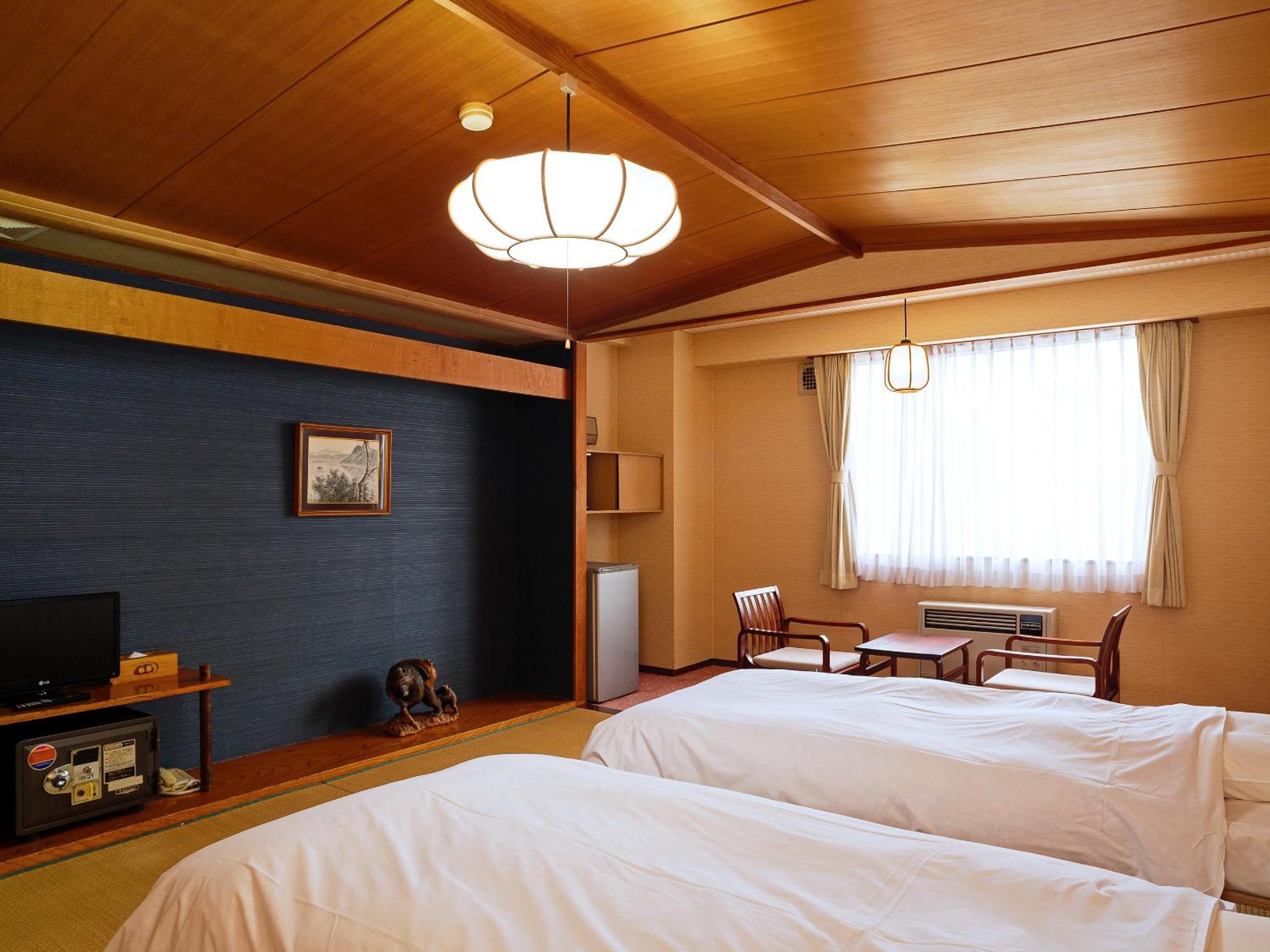 Japanese-Style Twin Room-East BLD - Non-Smoking