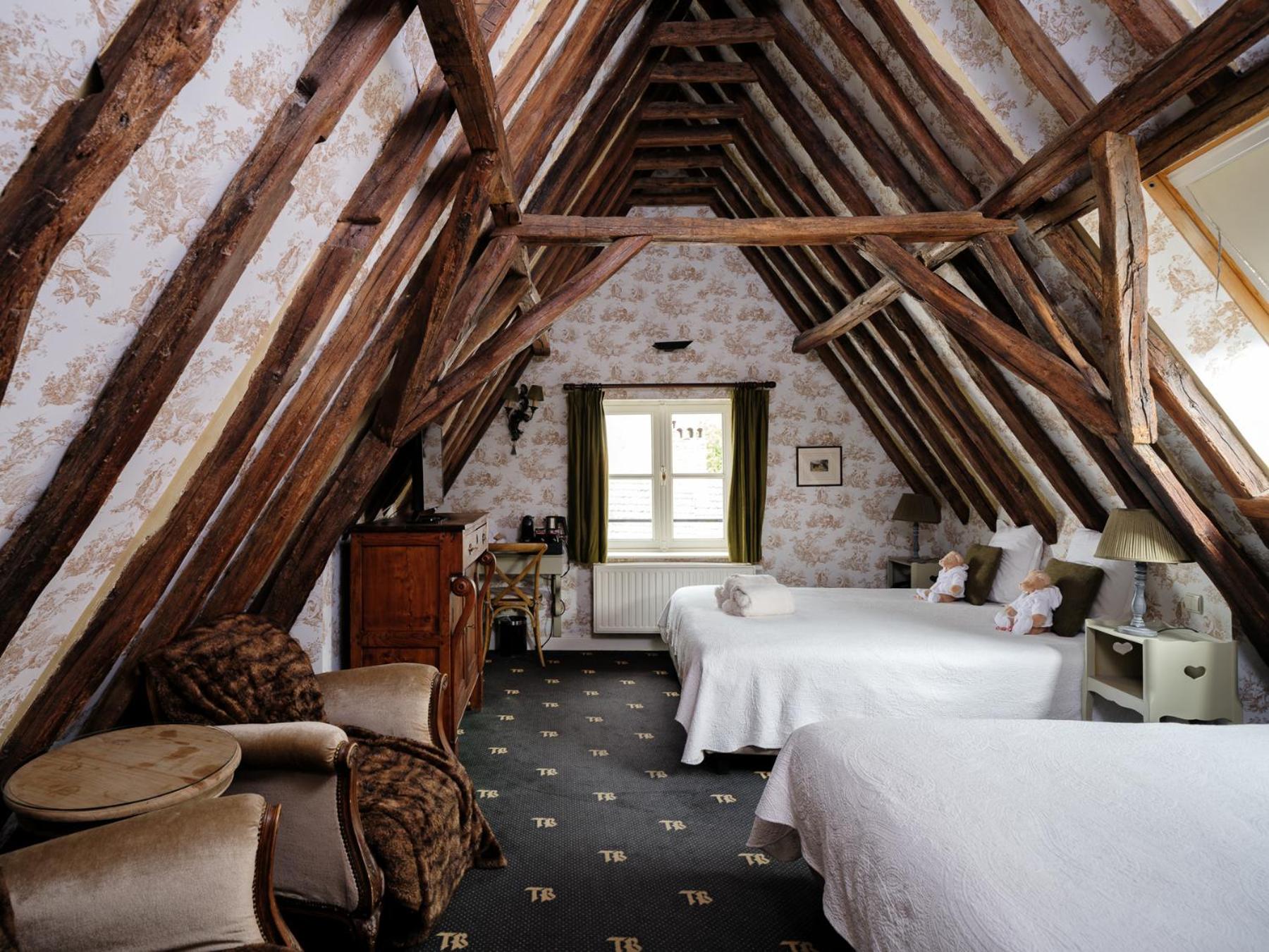 Quadruple Room - Photo 1