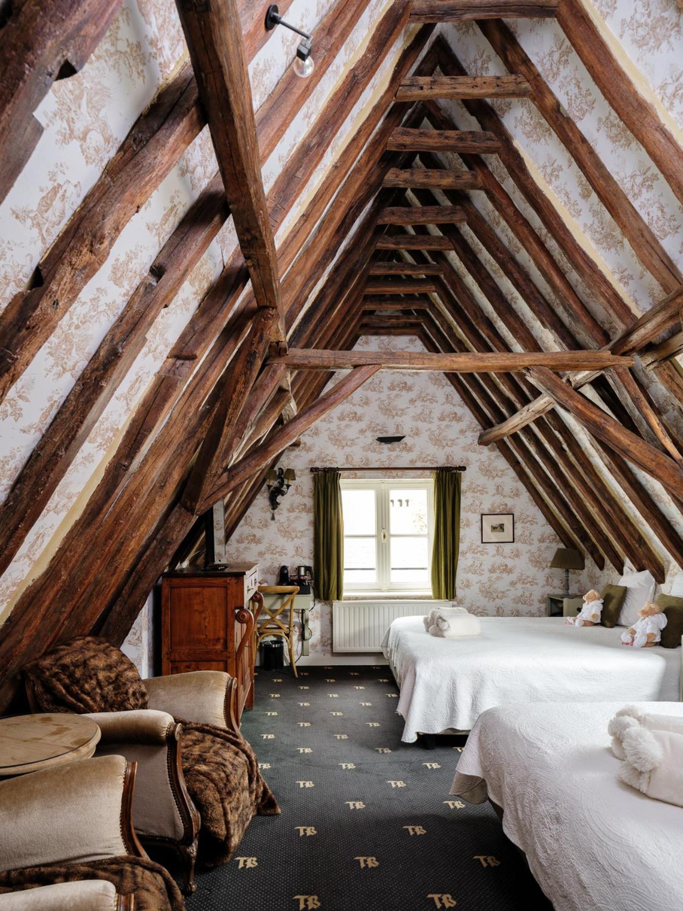 Quadruple Room - Photo 12