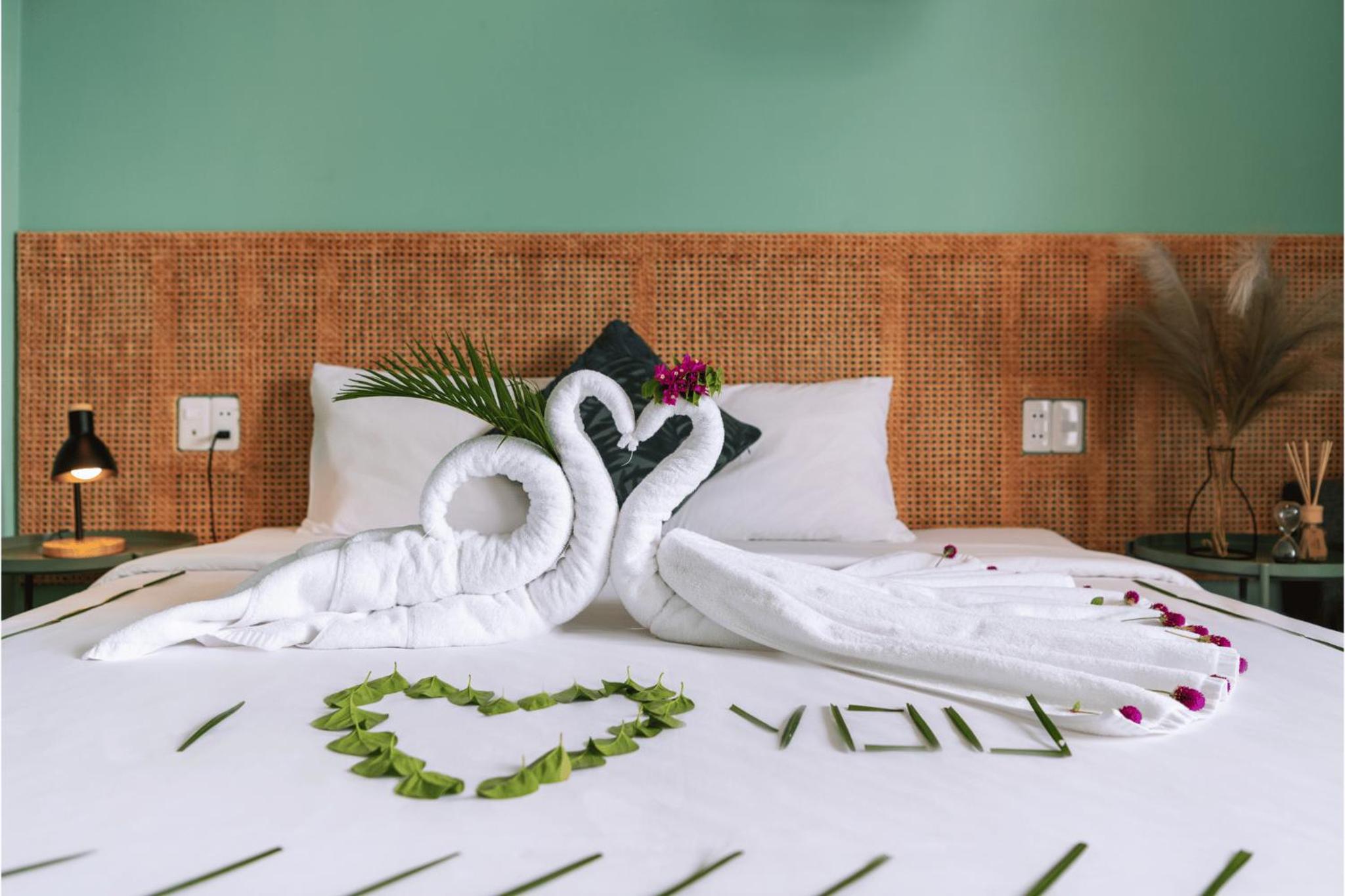 Deluxe Double Room with Balcony - Photo 22