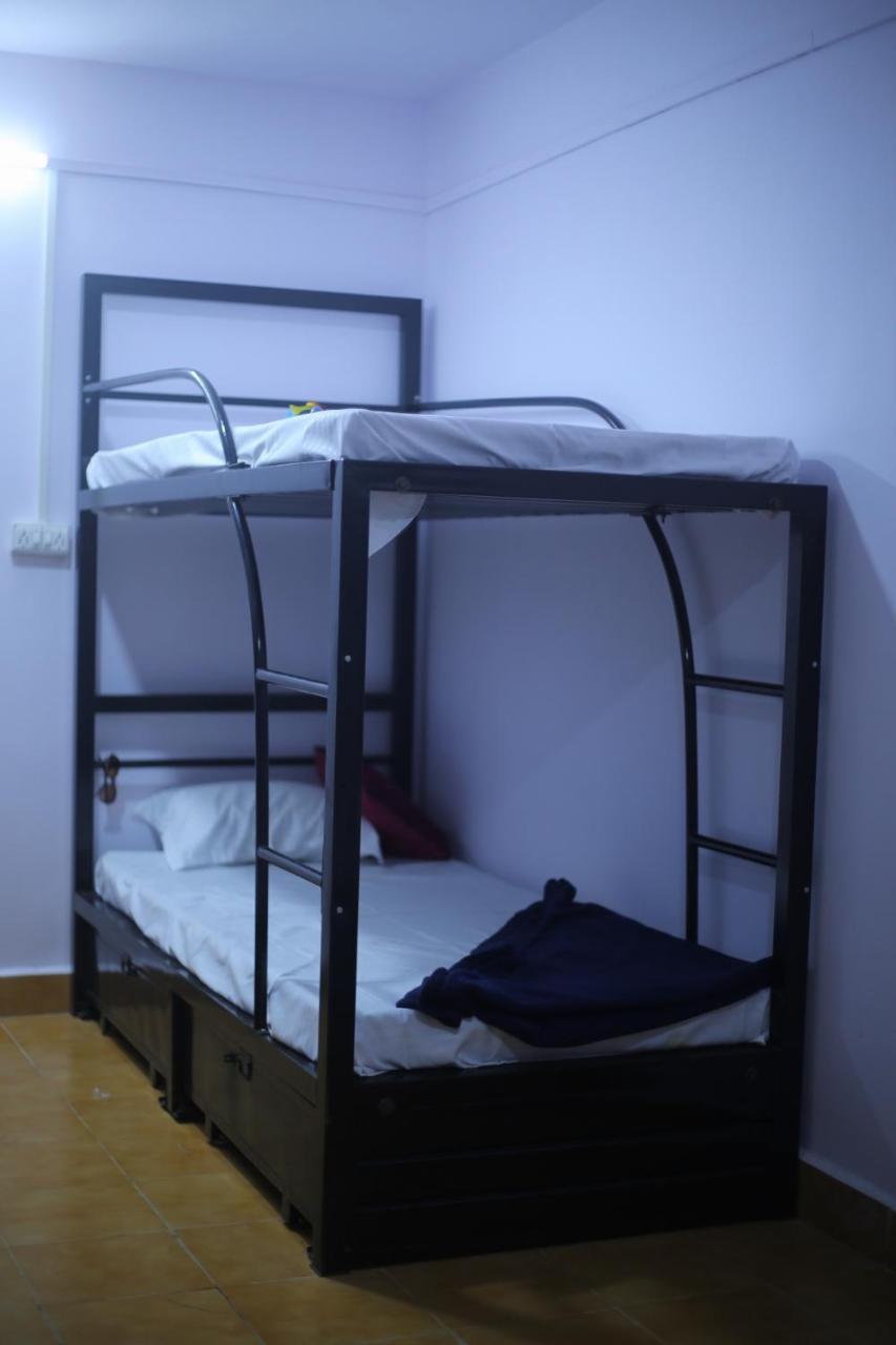 Bed in 8-Bed Mixed Dormitory Room photo 3