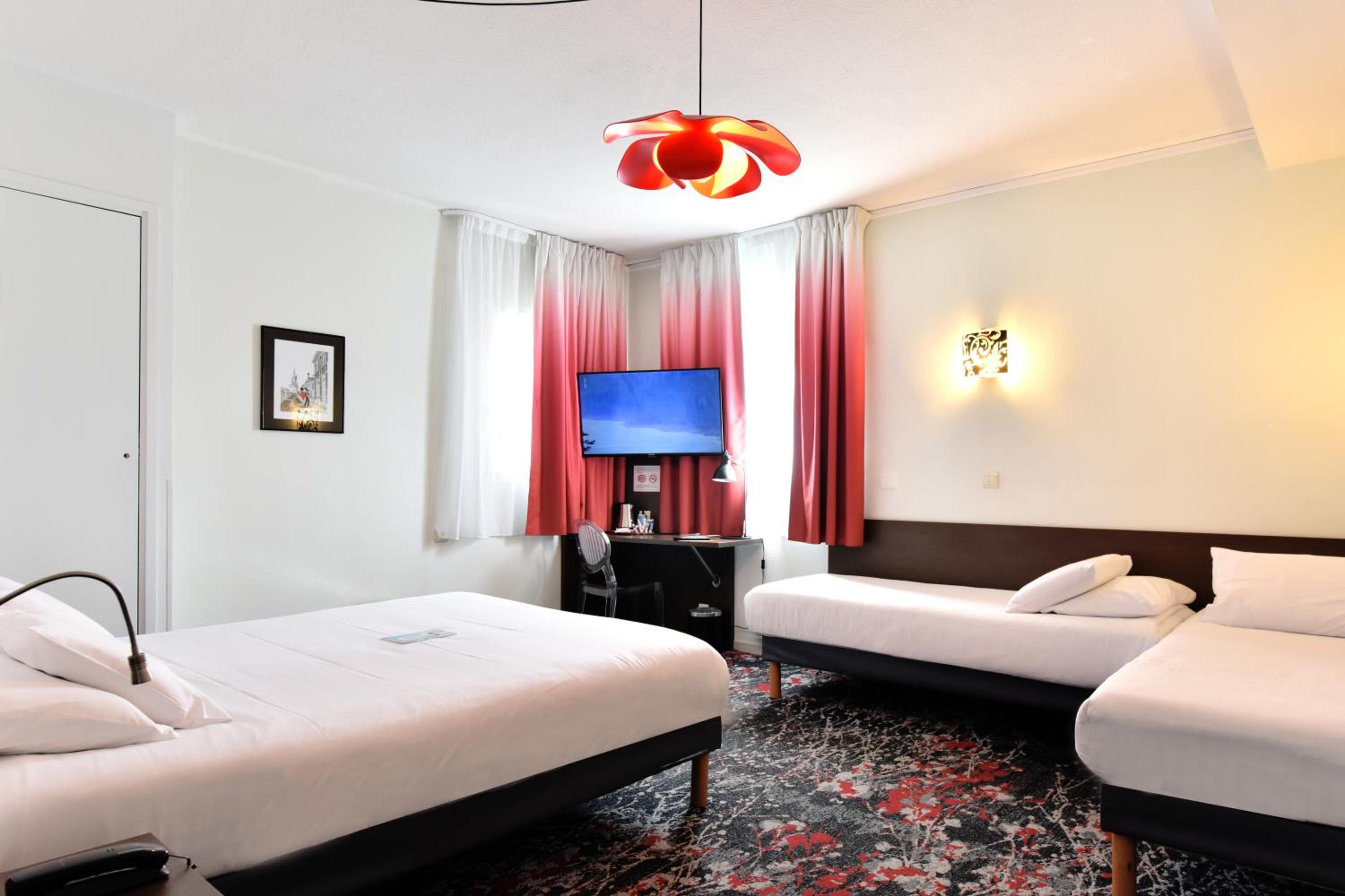 Quadruple Room - Photo 3