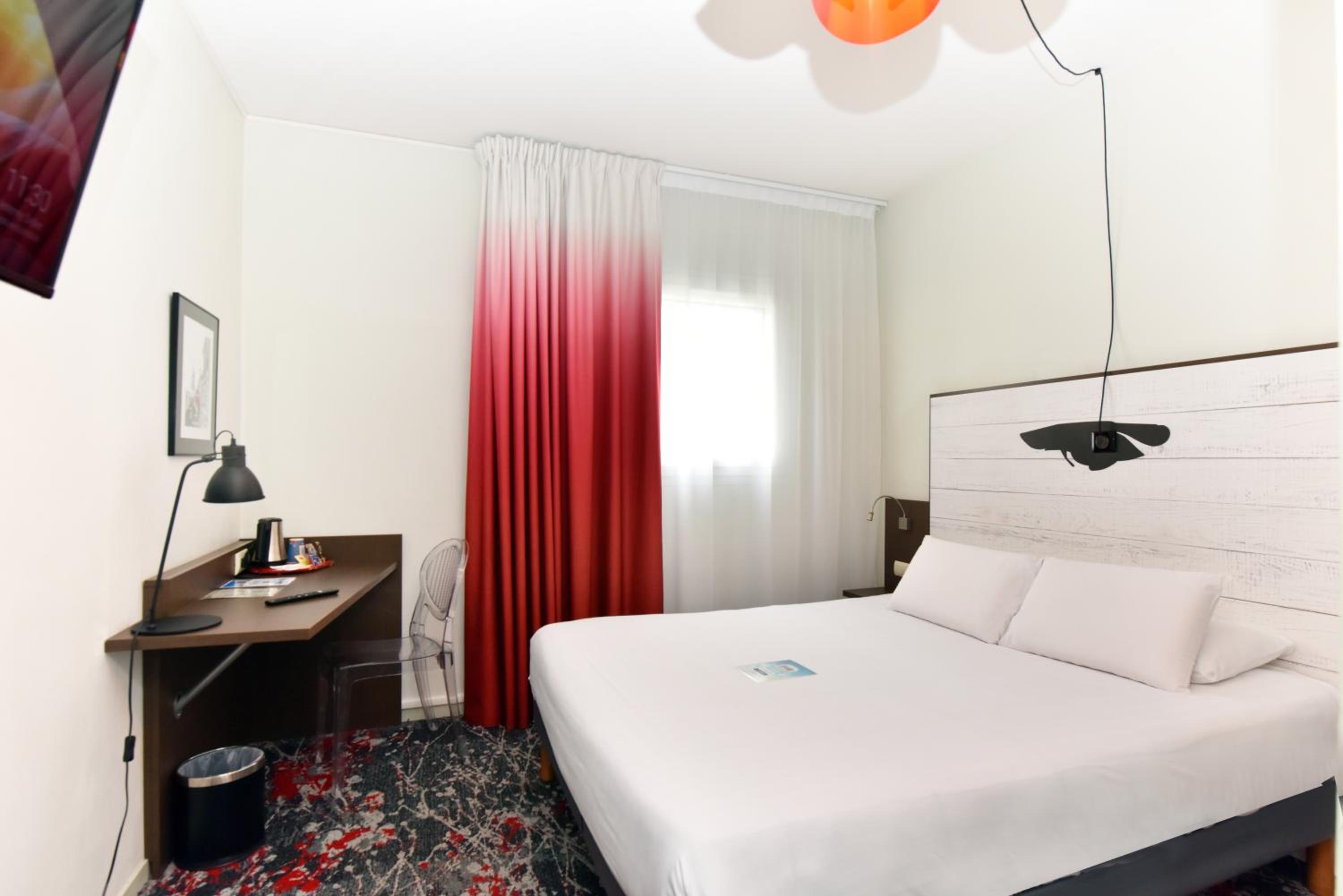Double Room - Photo 2