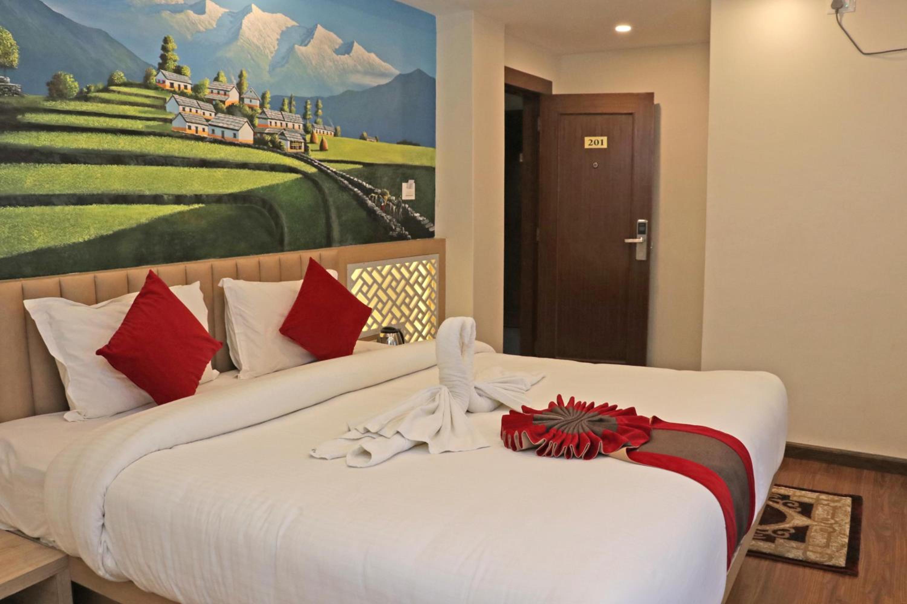 Deluxe Double Room (2 Adults + 1 Child) - Photo 5