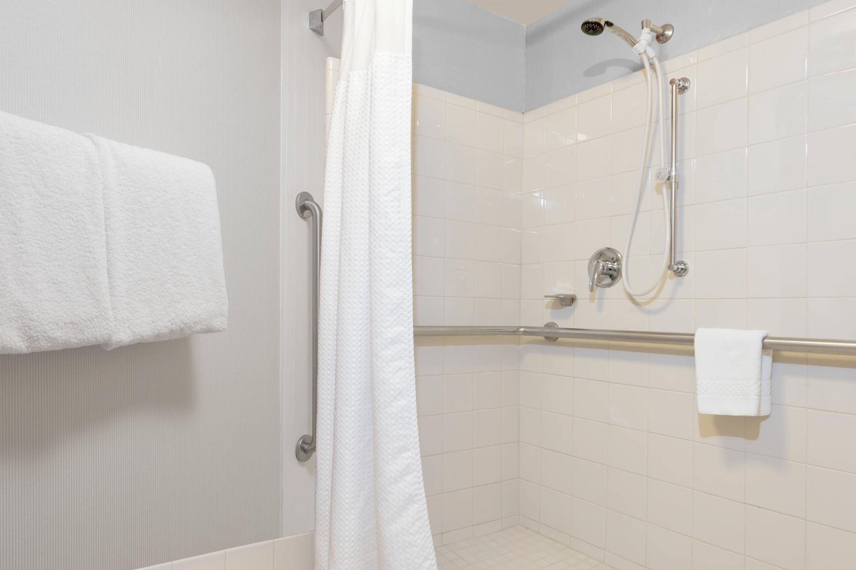 King Room with Sofa Bed and Roll-in Shower - Mobility and Hearing Accessible - Photo 4