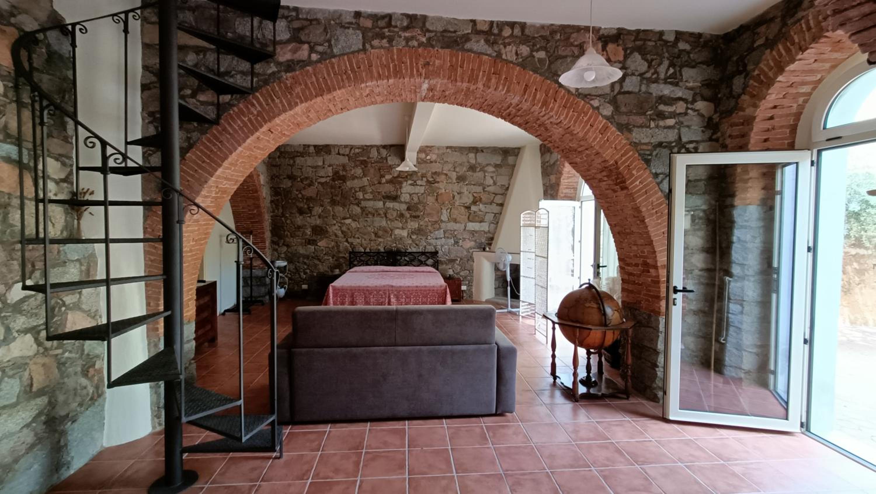 One-Bedroom House photo 1
