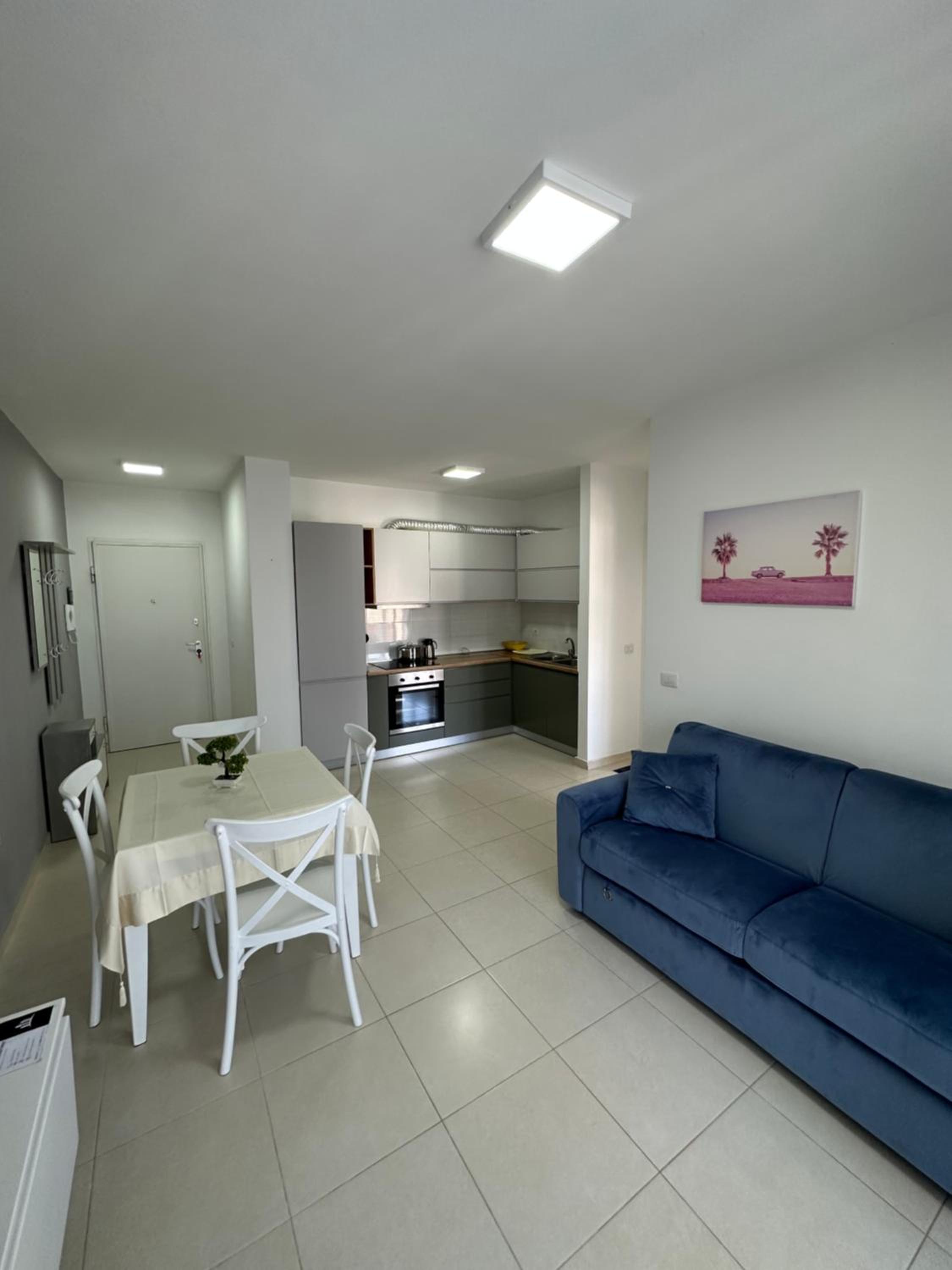 One-Bedroom Apartment