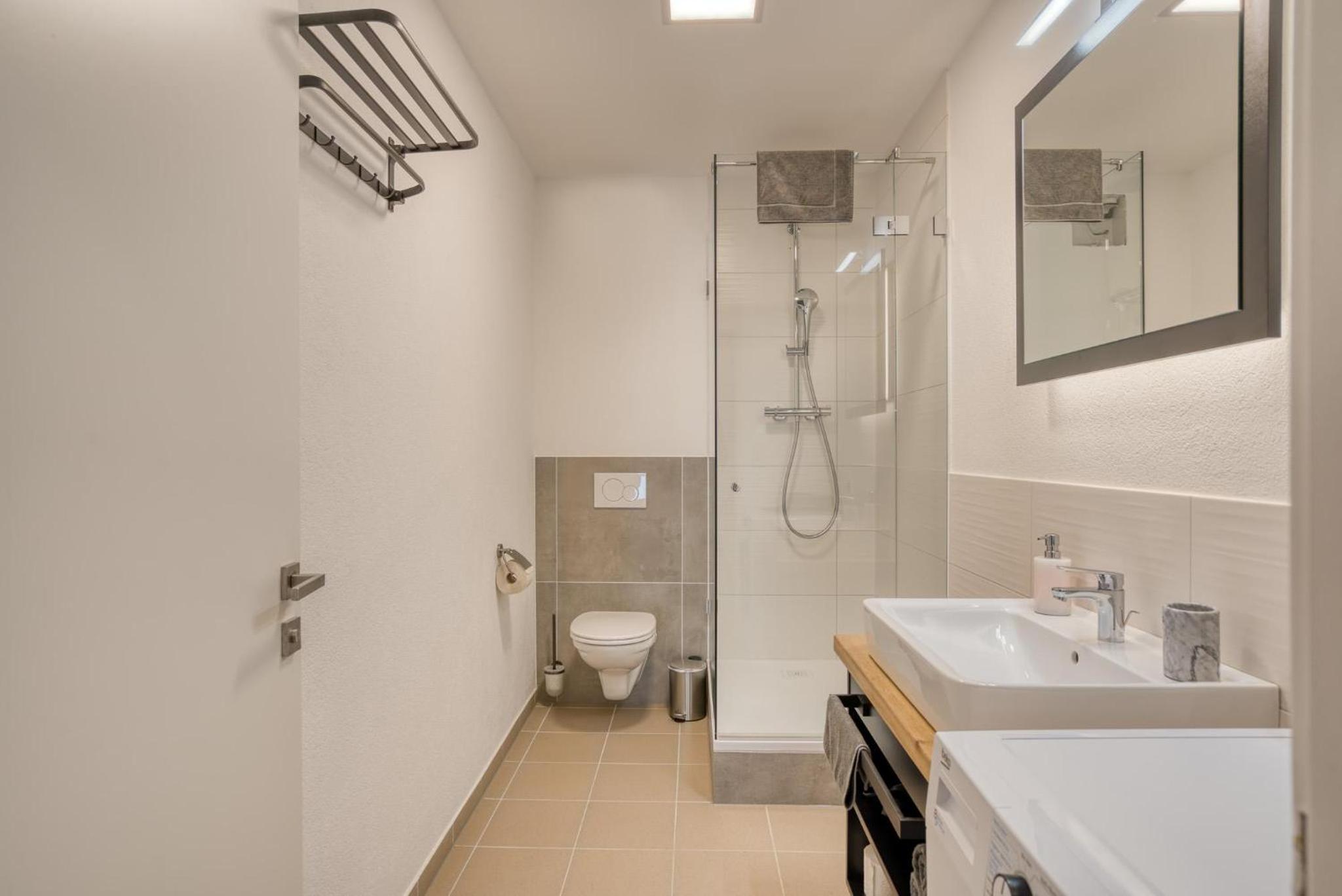 Budget Apartment 8 with 2 Bedrooms photo 2