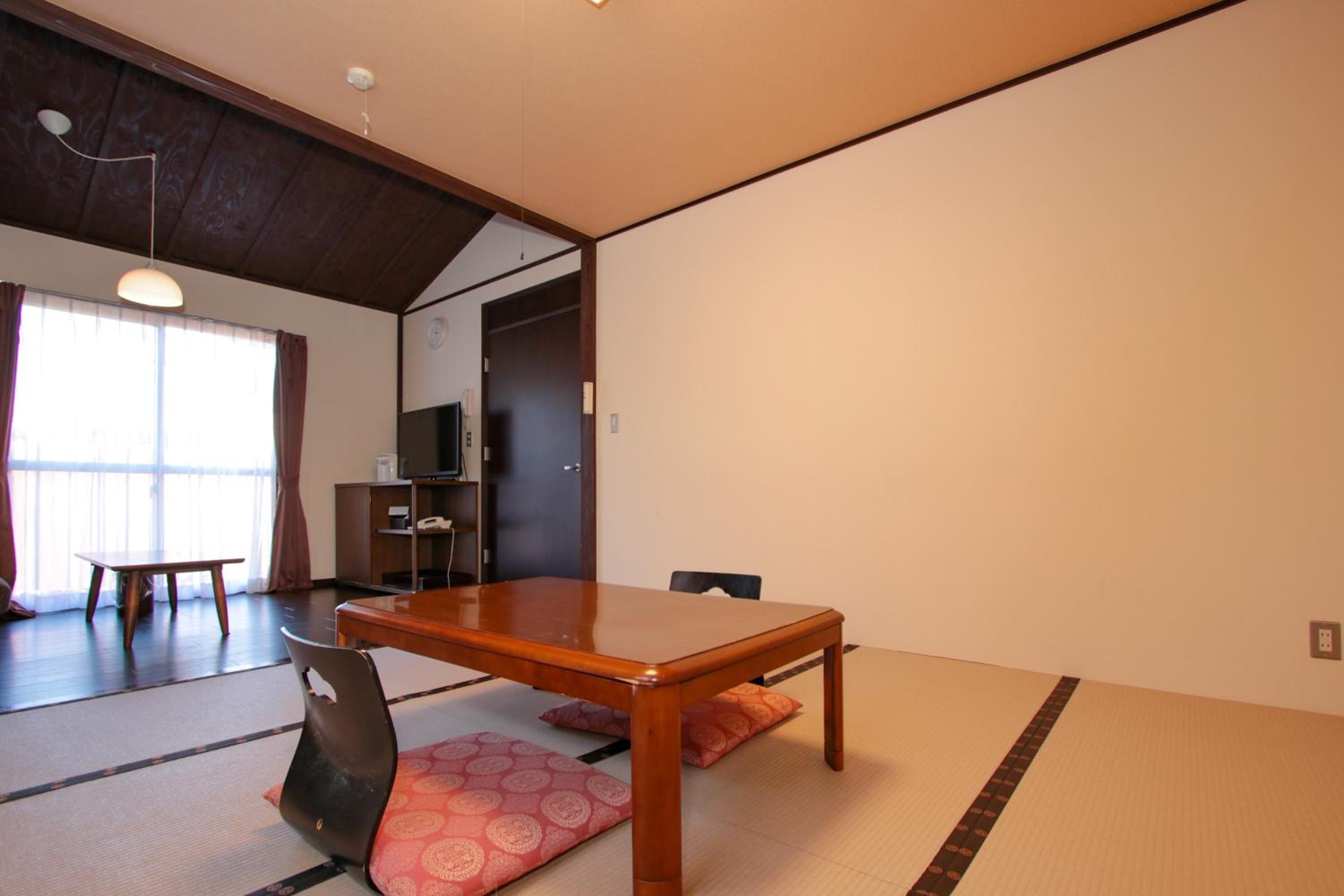 Superior Japanese-Style-Room (independent guest cottage) - Indoor Bath - Non-Smoking photo 2