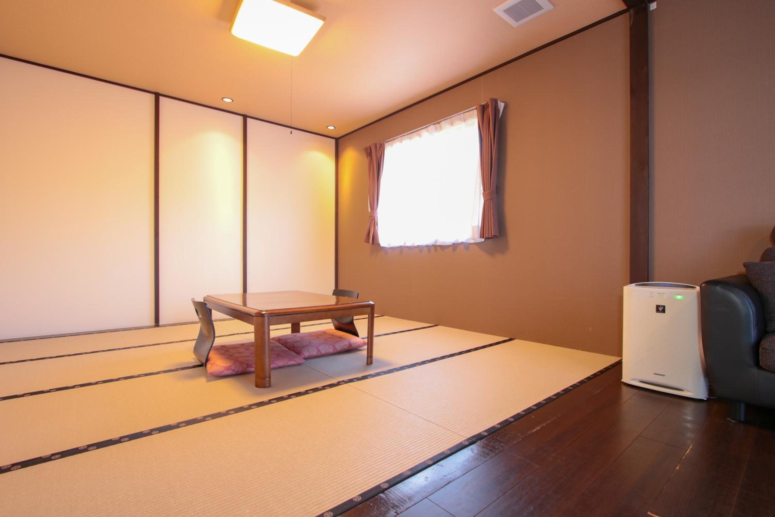 Villa With Private Bath - Non-Smoking photo 2