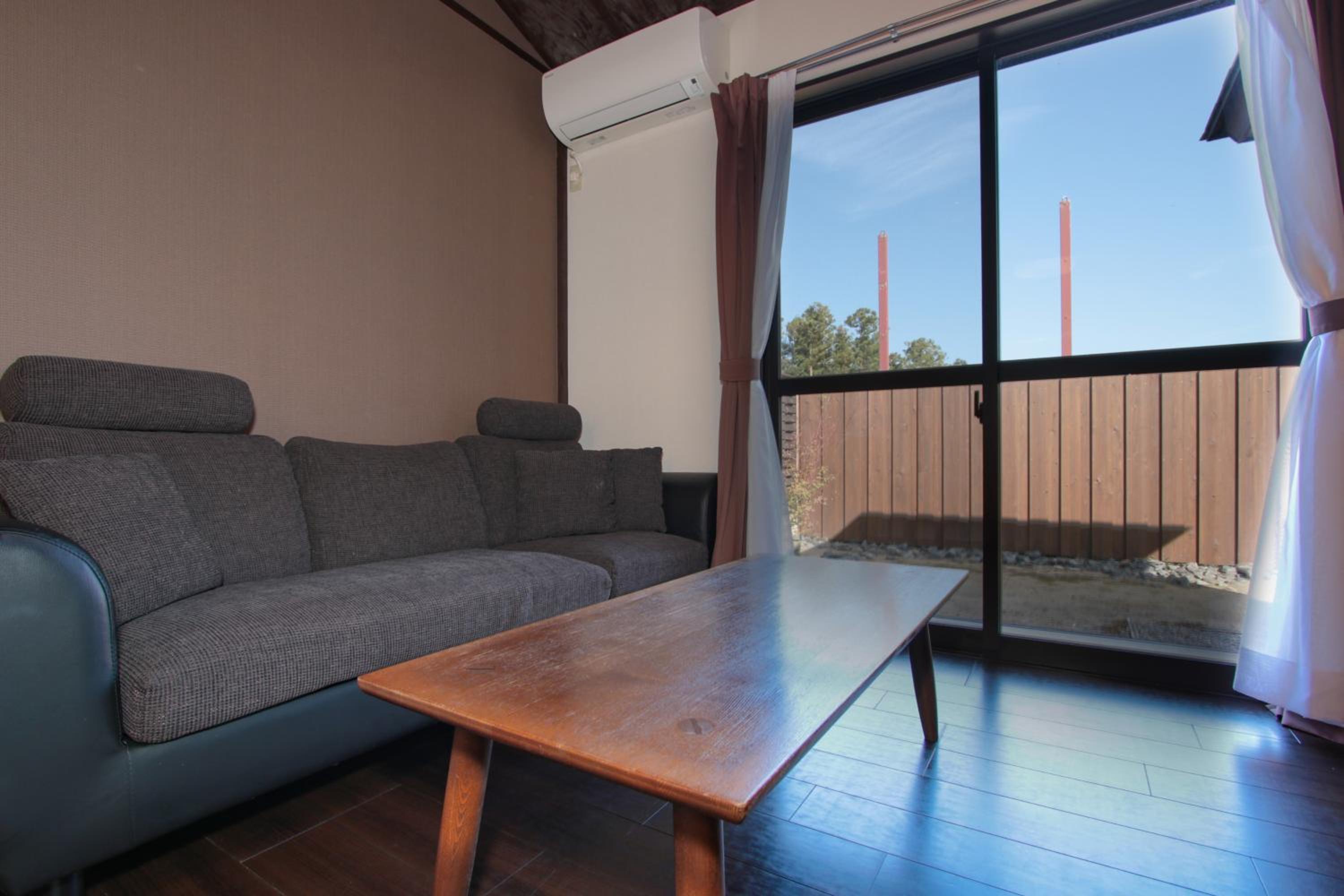 Villa With Private Bath - Non-Smoking photo 3