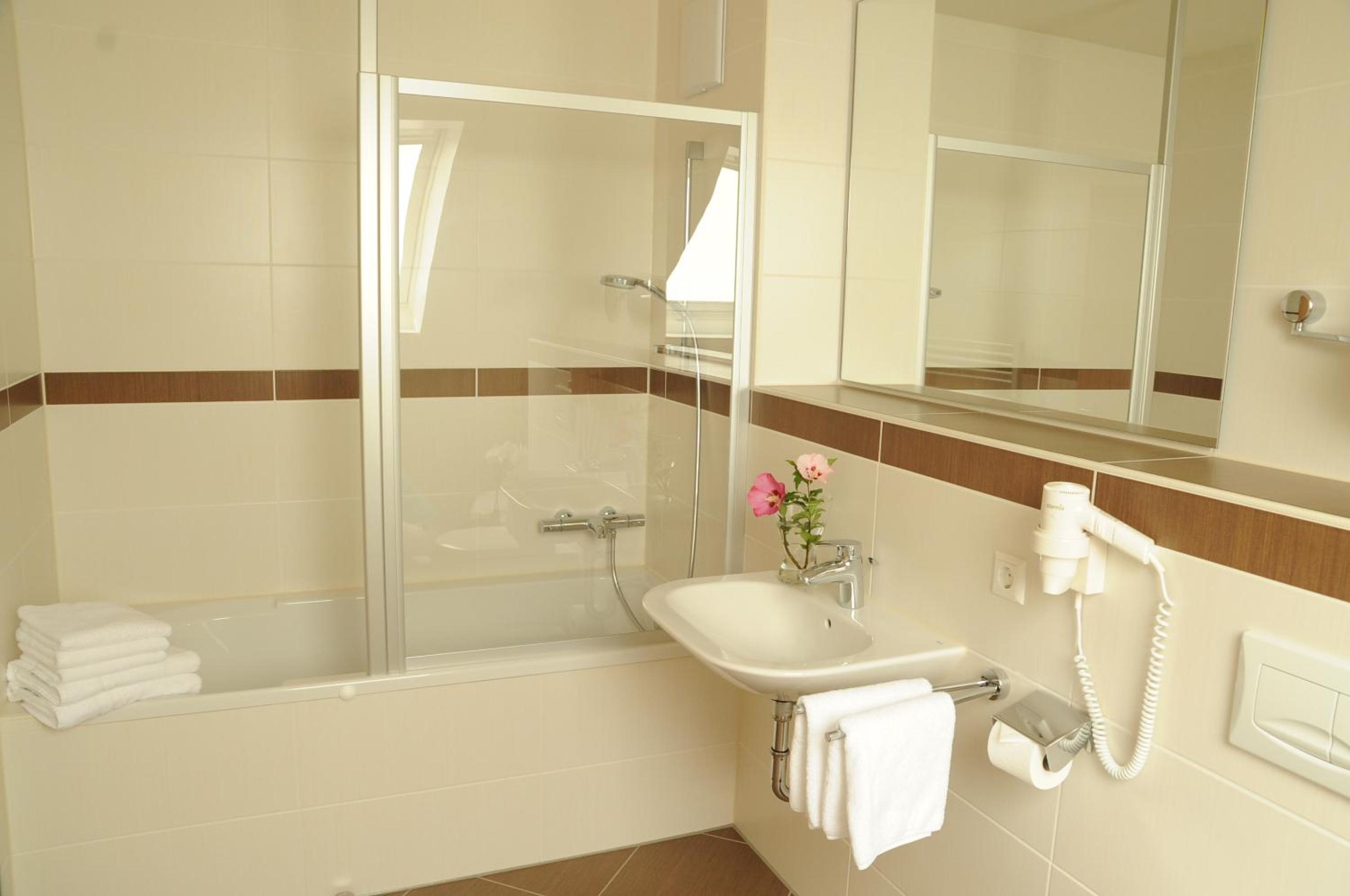 Double Room - Photo 4