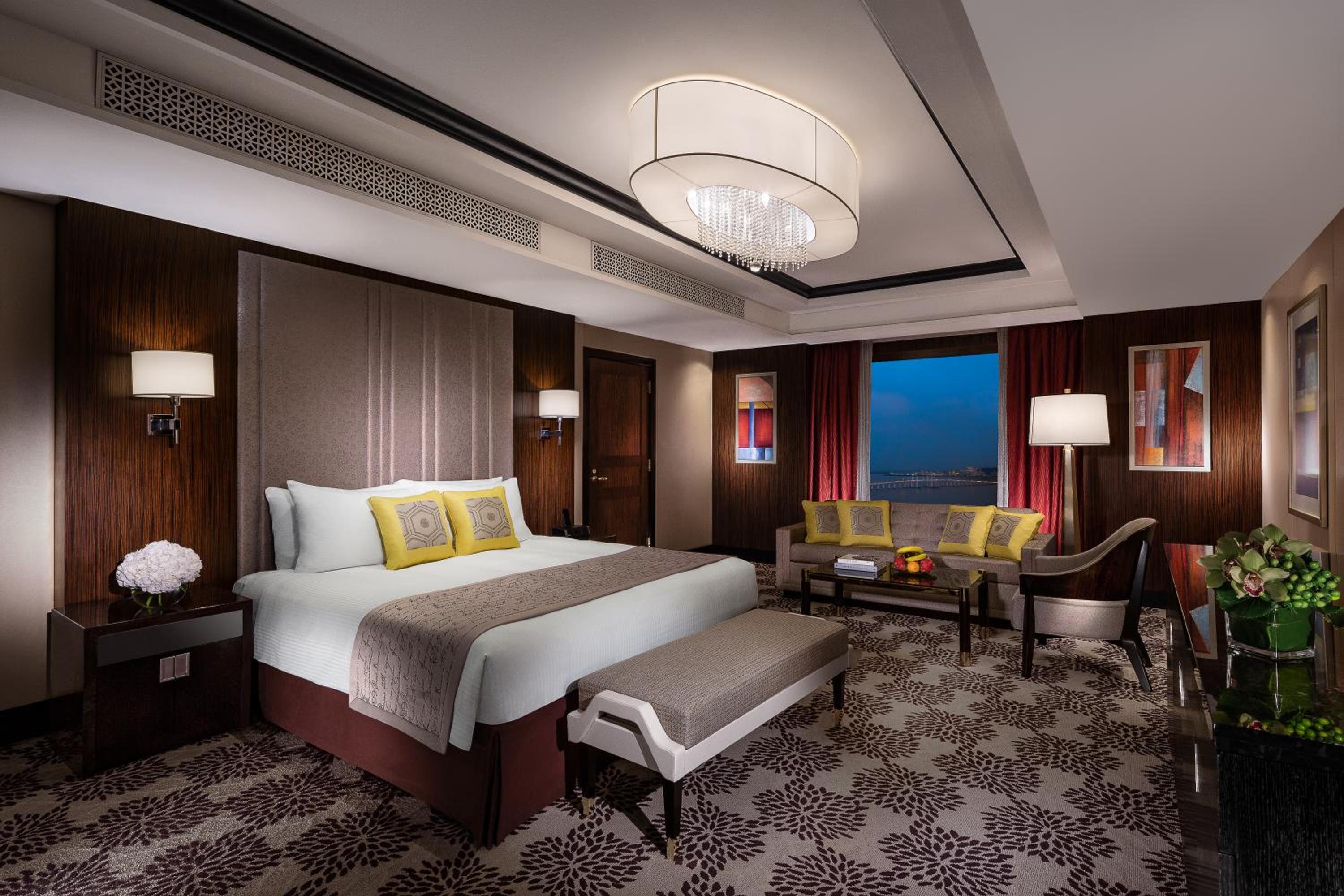 Executive Suite photo 1