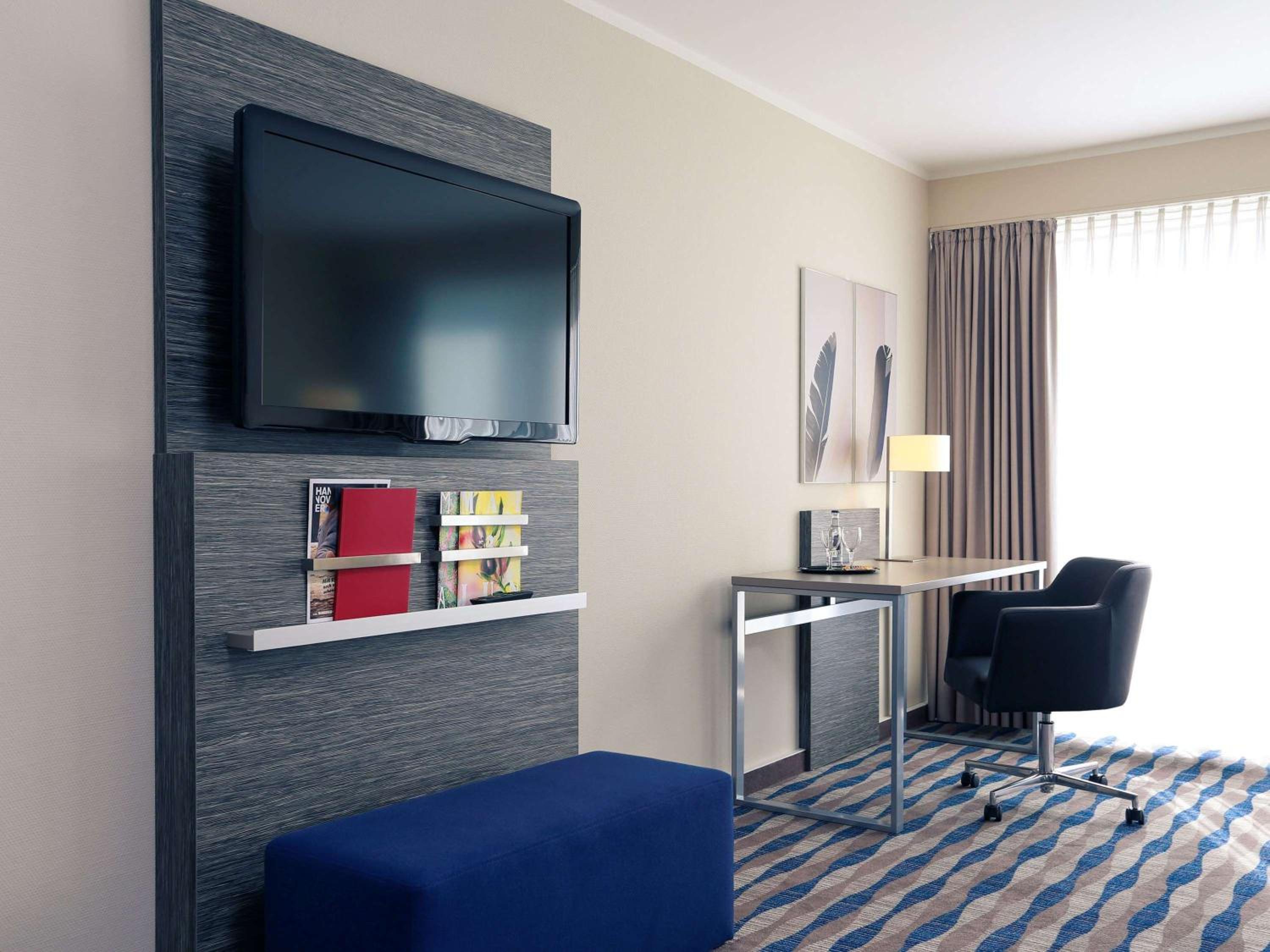 Deluxe Room Twin Beds - Photo 2