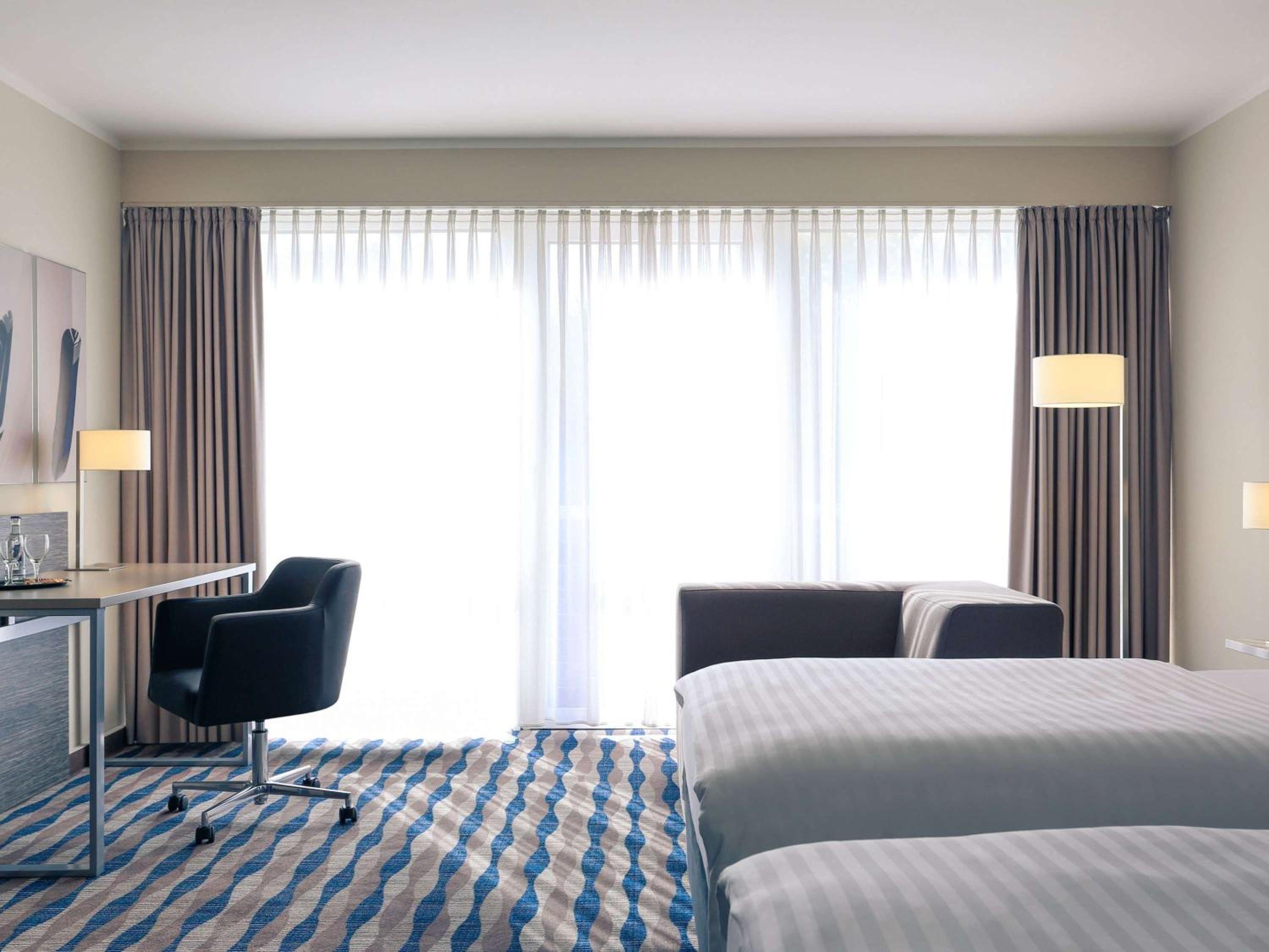 Standard Twin Room - Photo 1