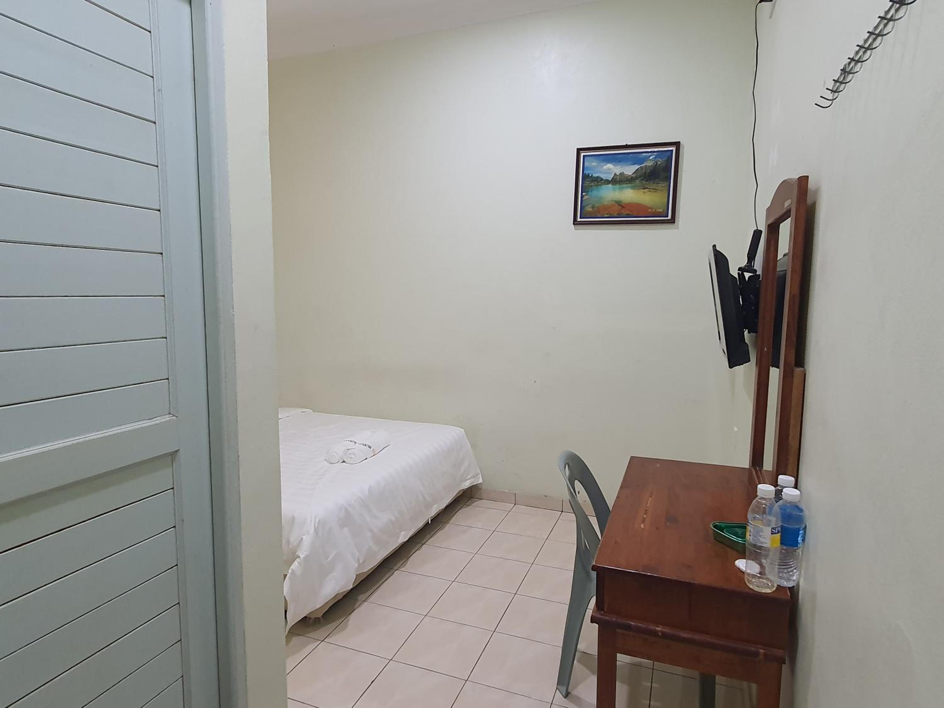Standard Double Room - Photo 5