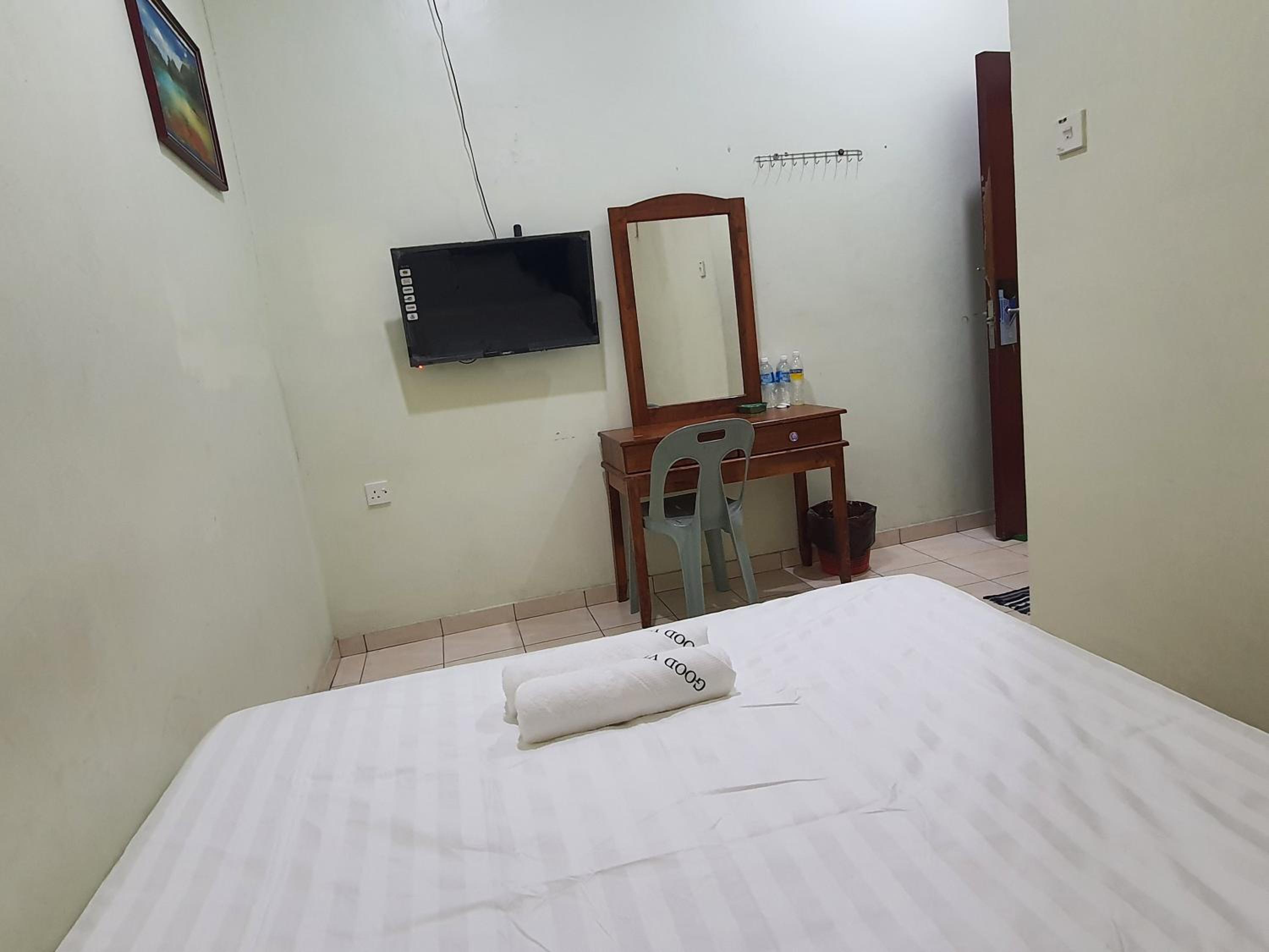 Standard Double Room - Photo 3