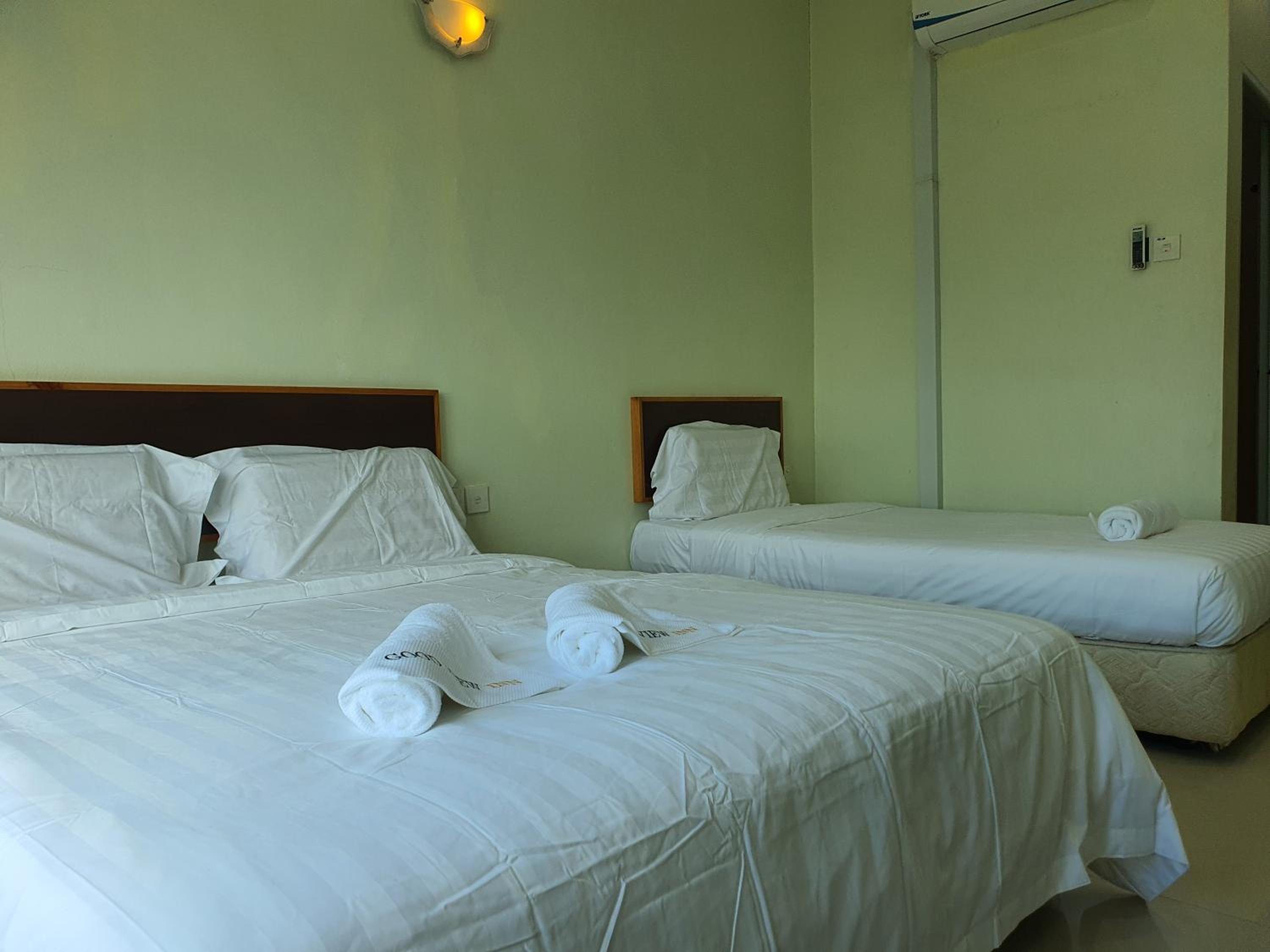 Deluxe Triple Room - Photo 1