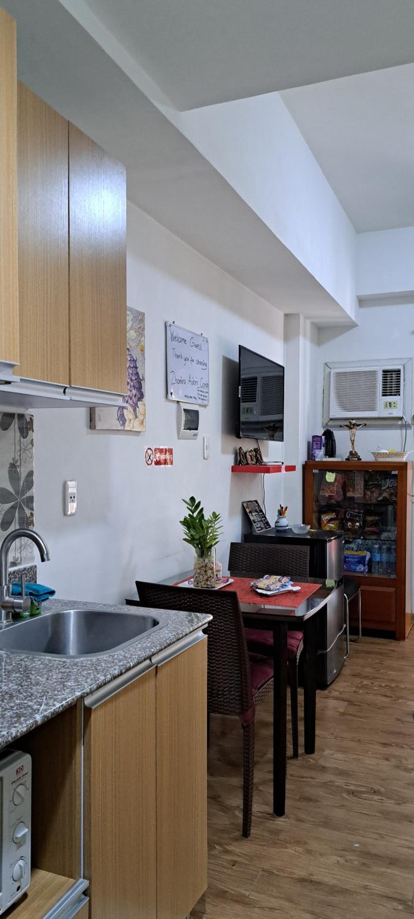 Studio Apartment - Photo 13