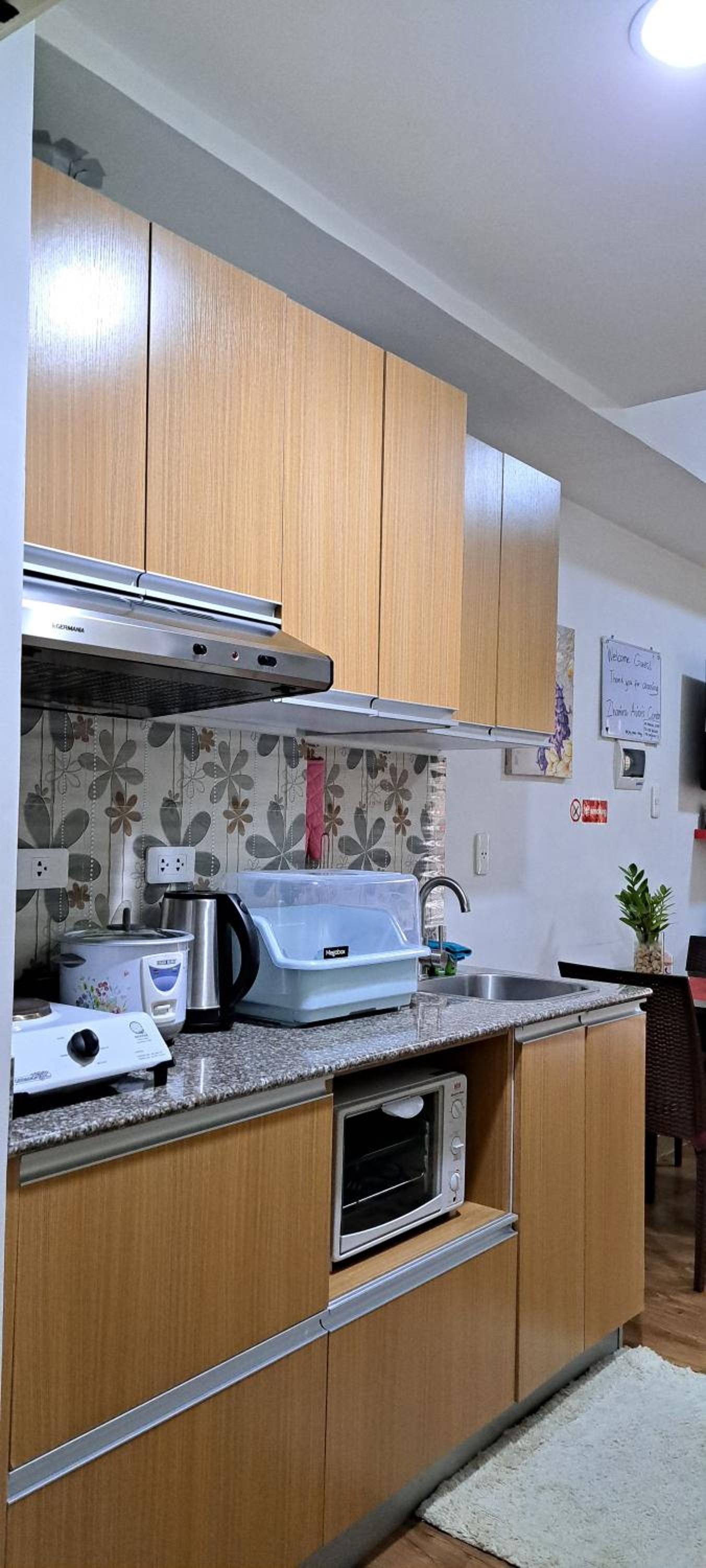 Studio Apartment - Photo 18
