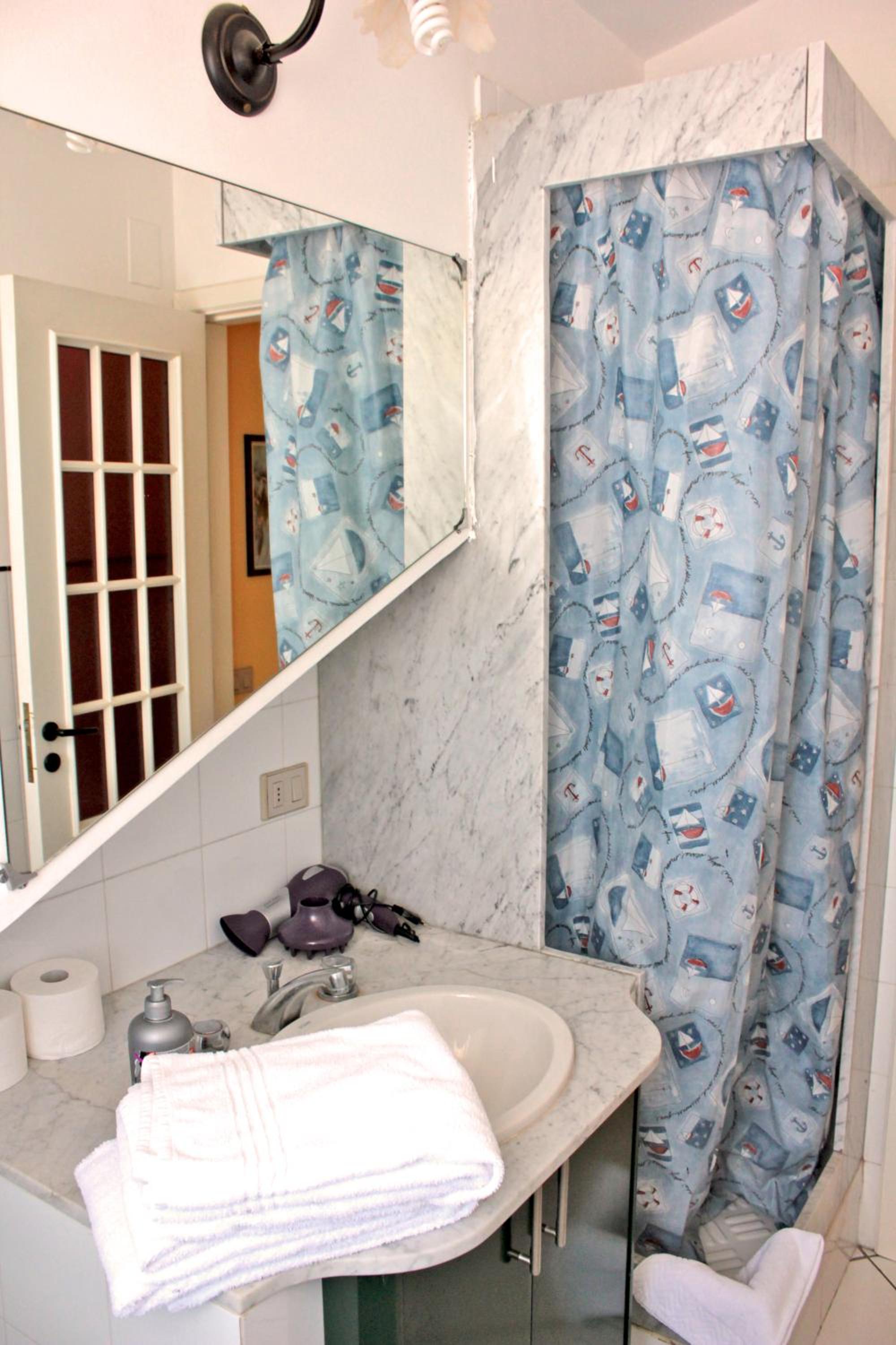 Two-Bedroom Apartment with Terrace photo 3