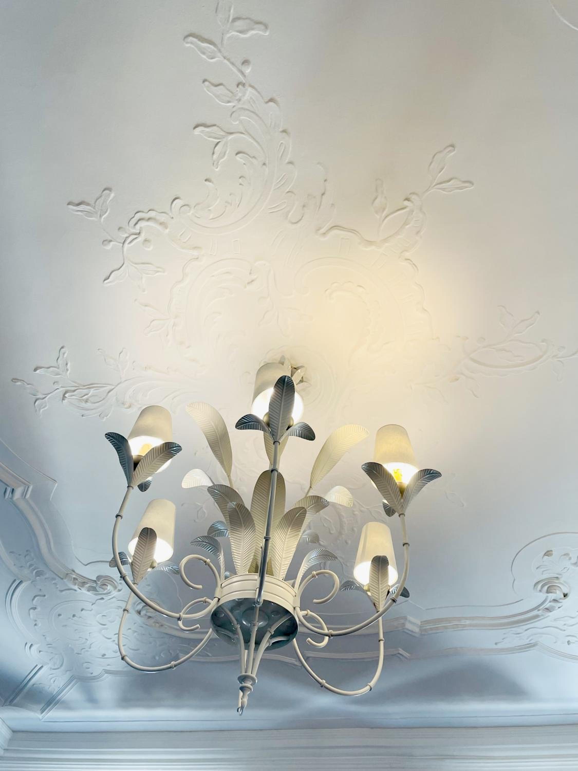 Suite - Photo 14