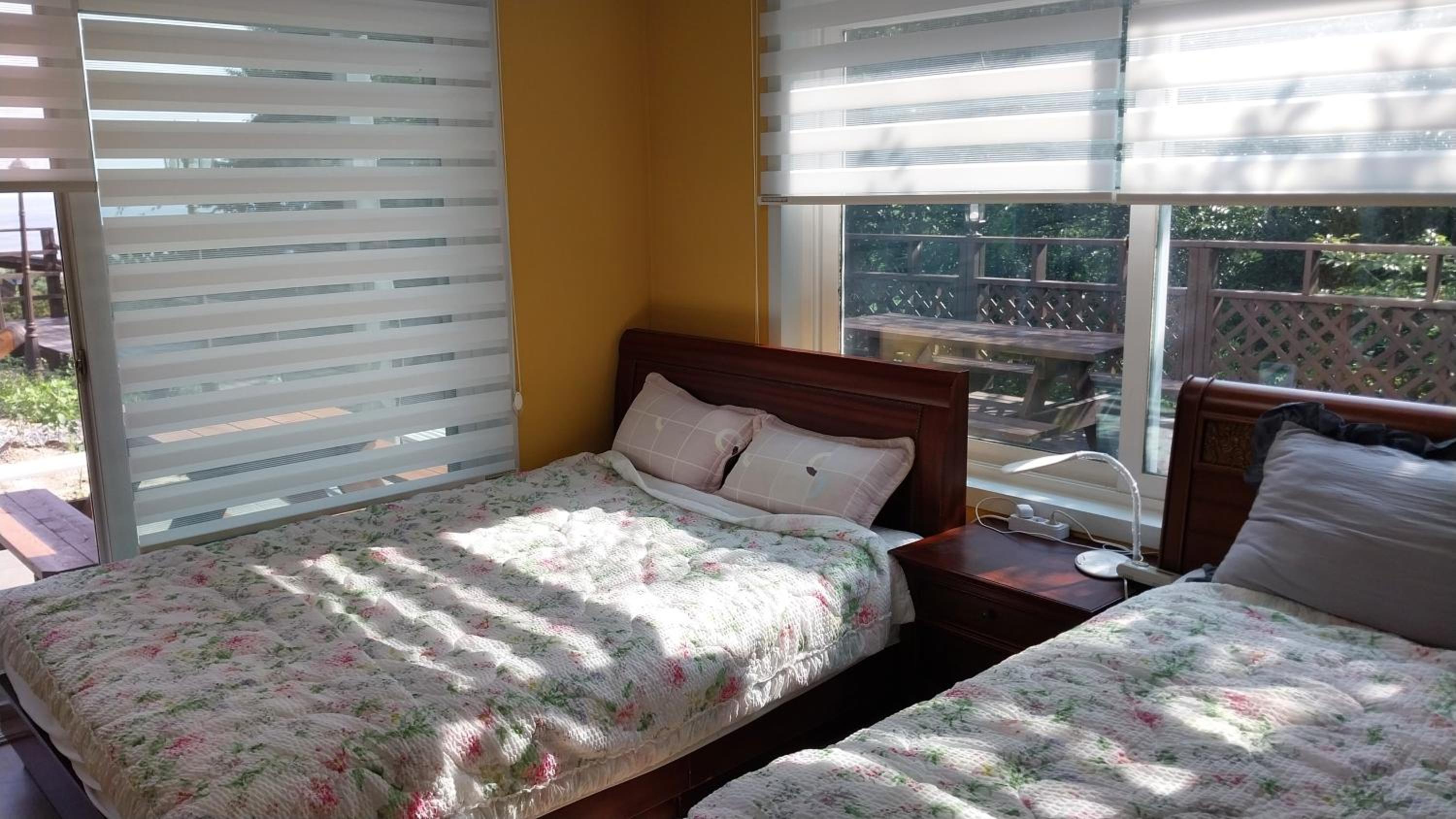 One-Bedroom House - Photo 17