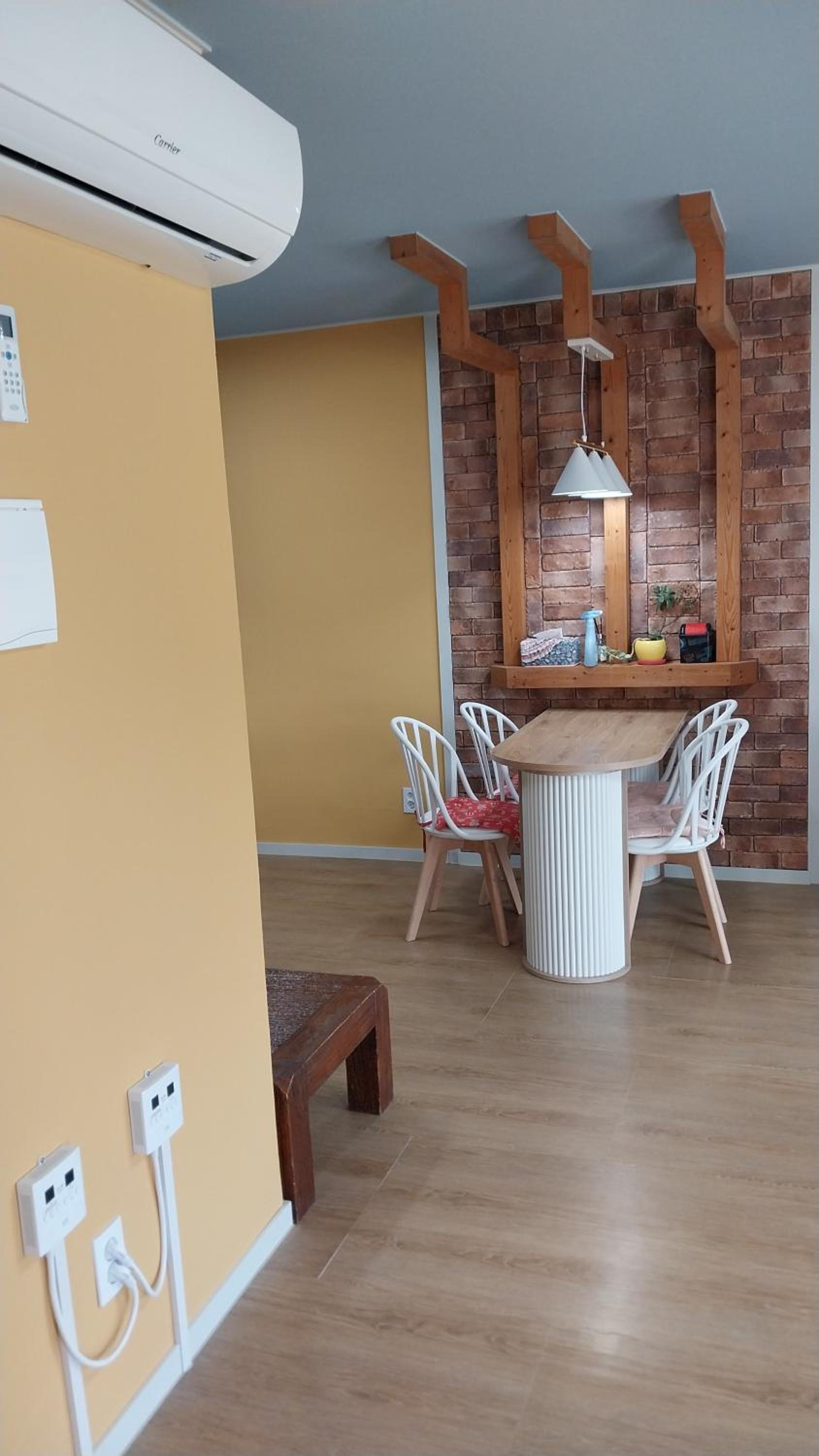One-Bedroom House - Photo 10