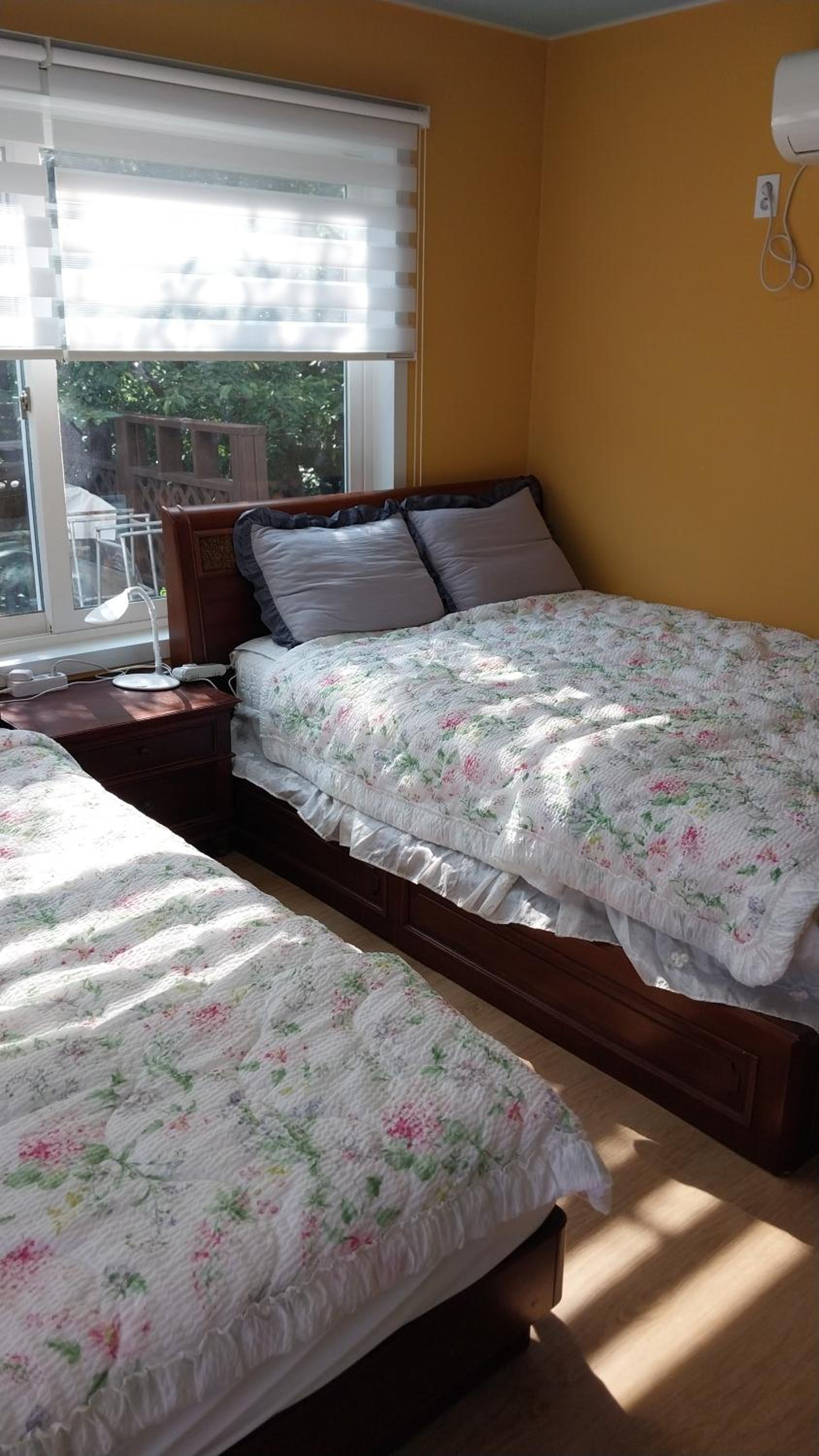 One-Bedroom House - Photo 7
