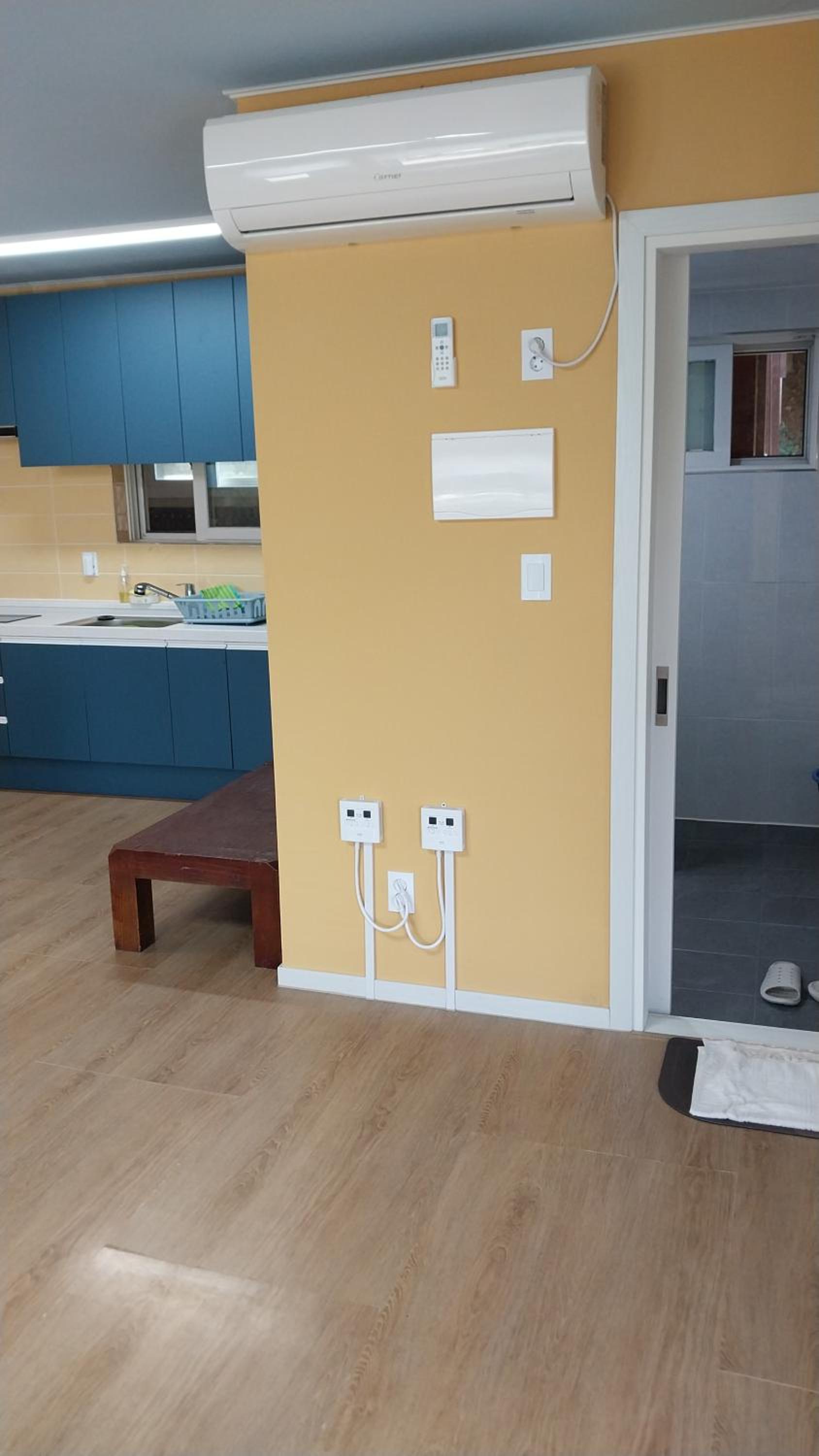 One-Bedroom House - Photo 16