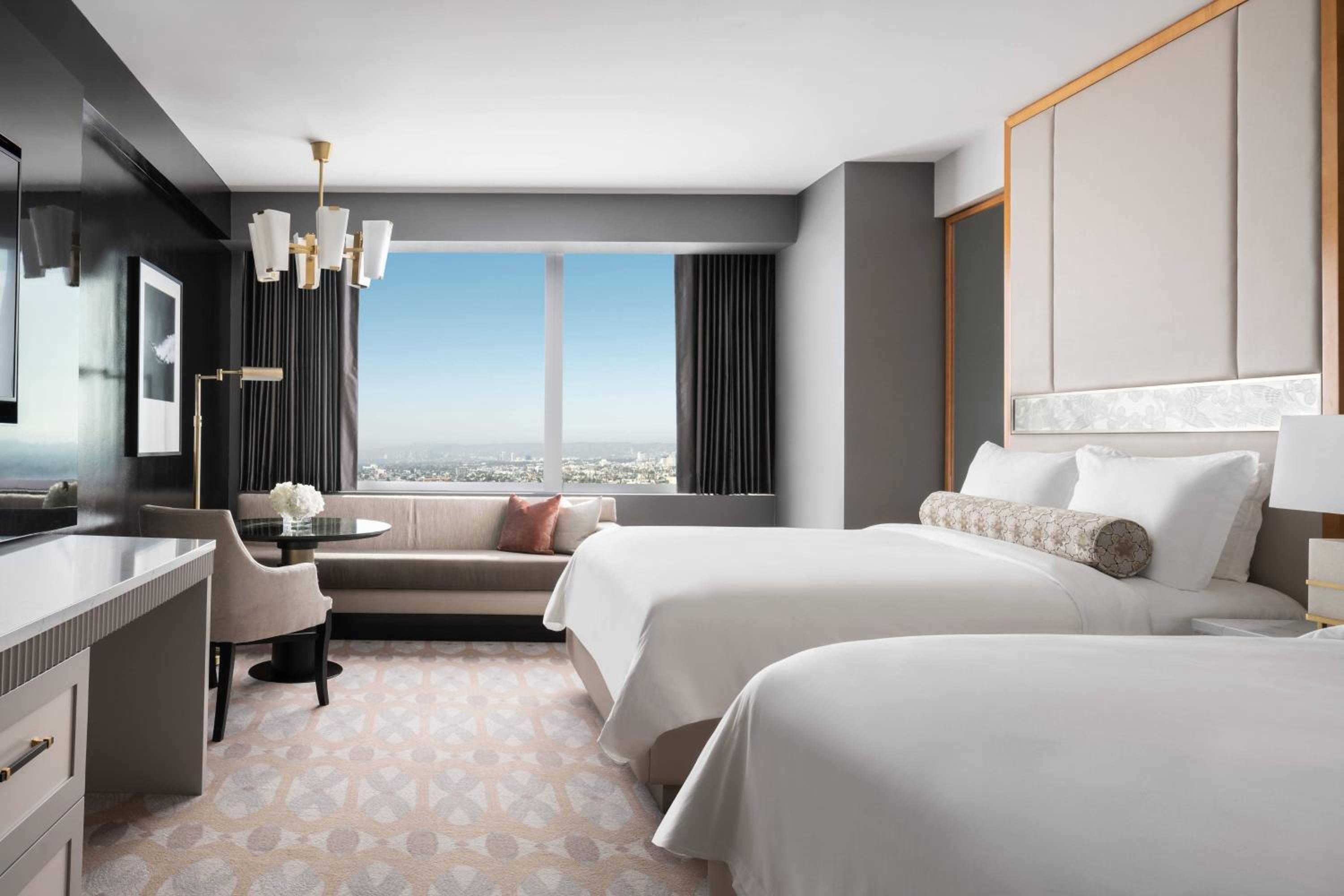 Deluxe Queen, Guest room, 2 Queen, City view