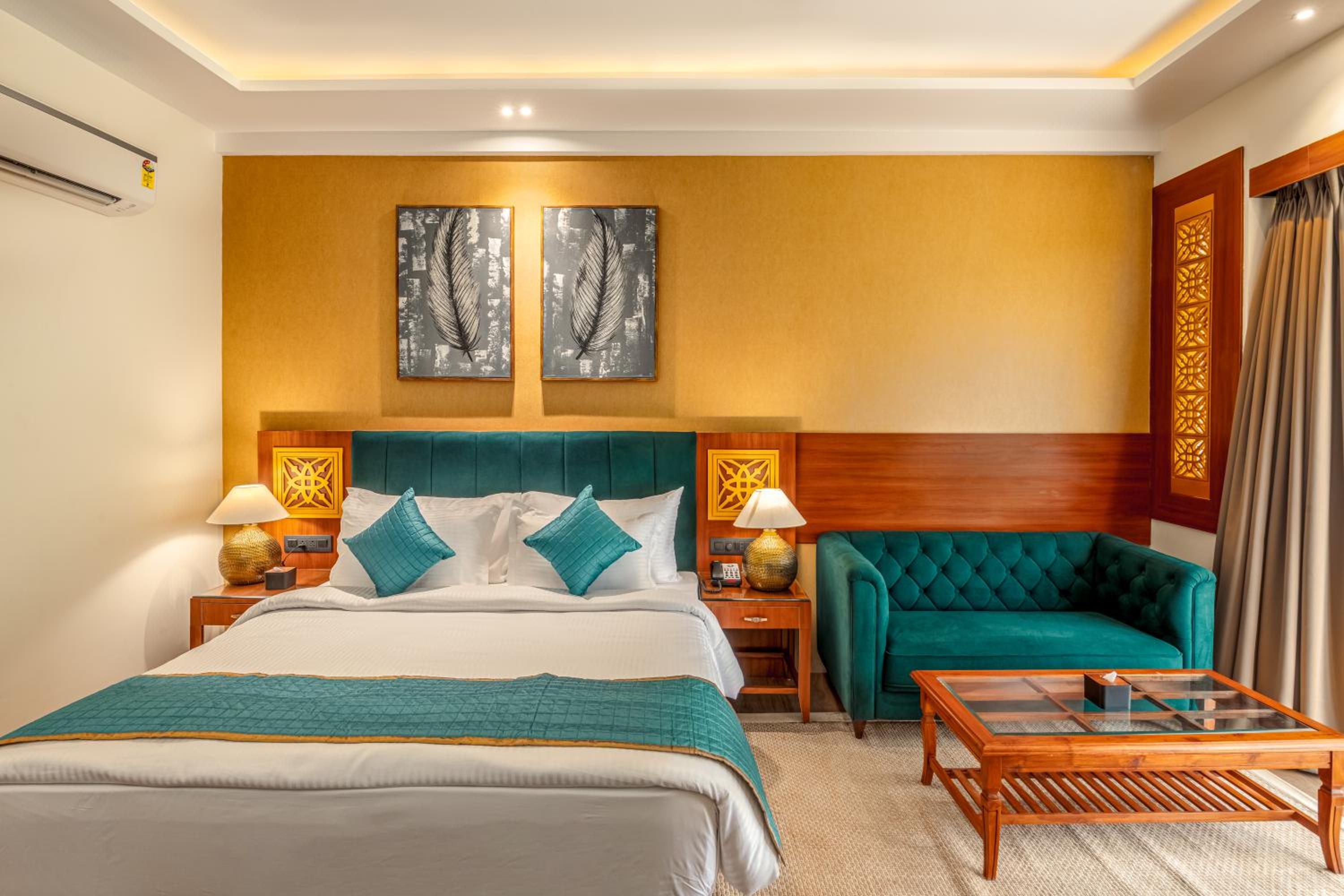 Superior King Room photo 3