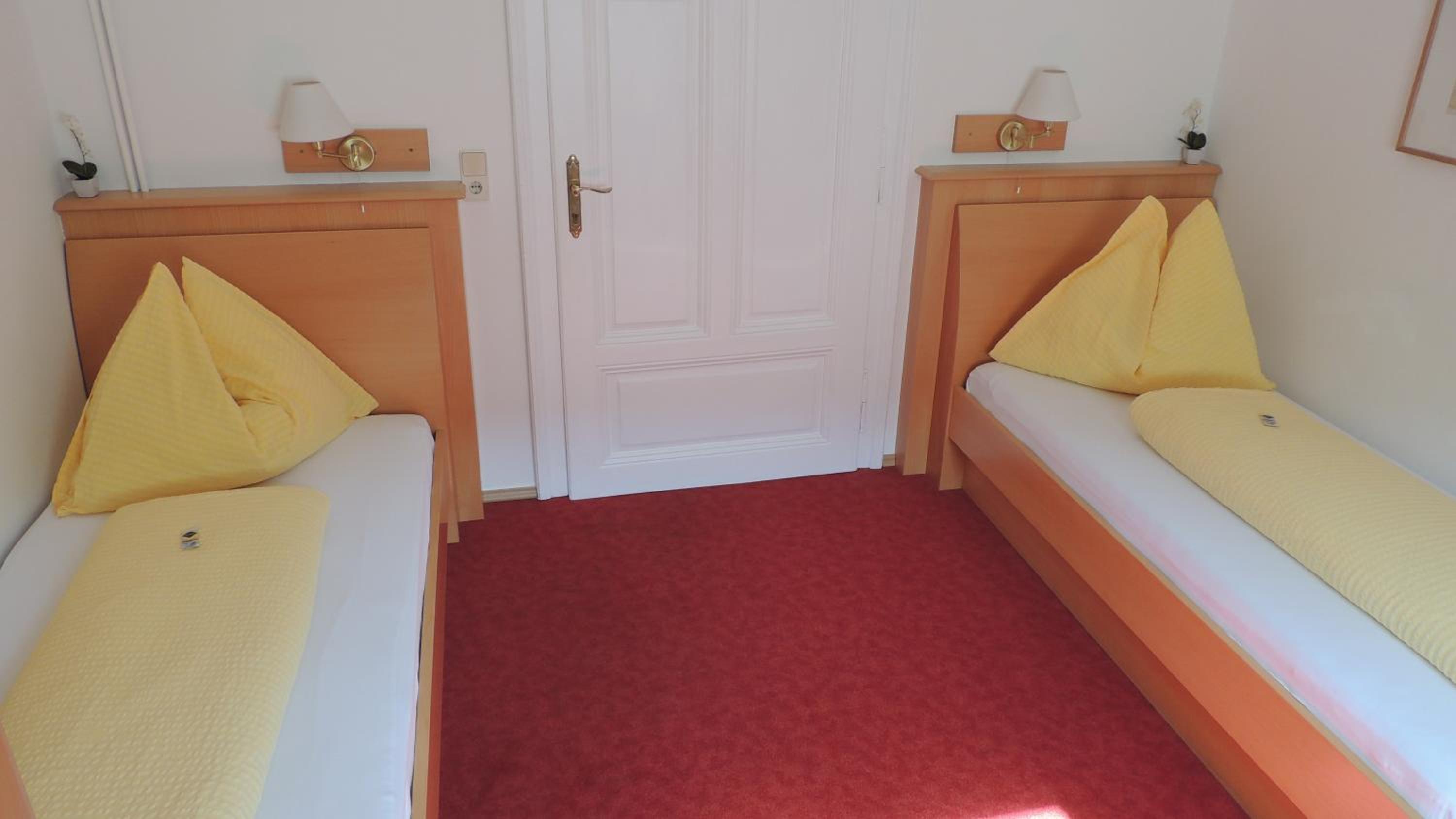 Twin Room photo 2