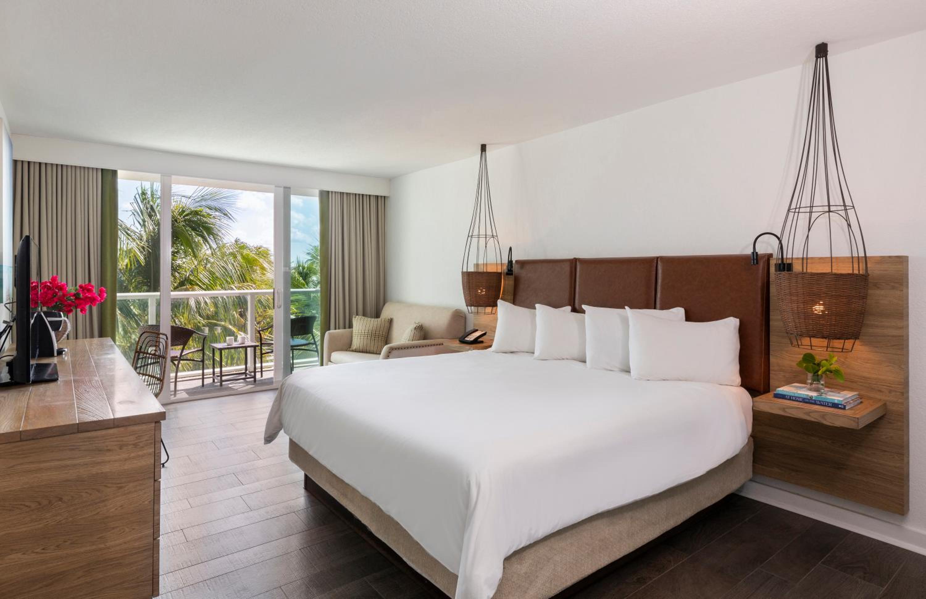 King Room with Partial Ocean View - Photo 1