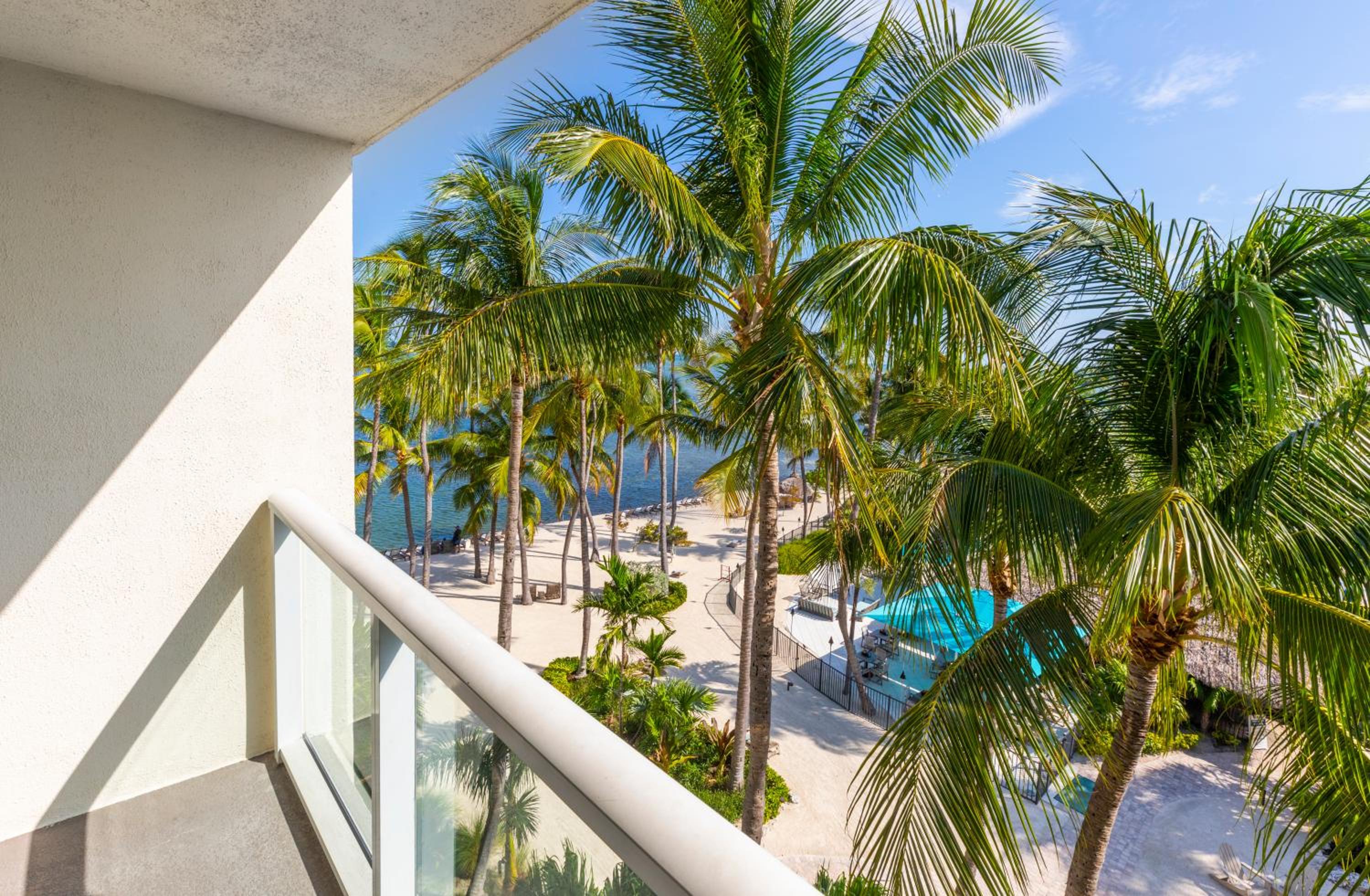 King Room with Partial Ocean View - Photo 2