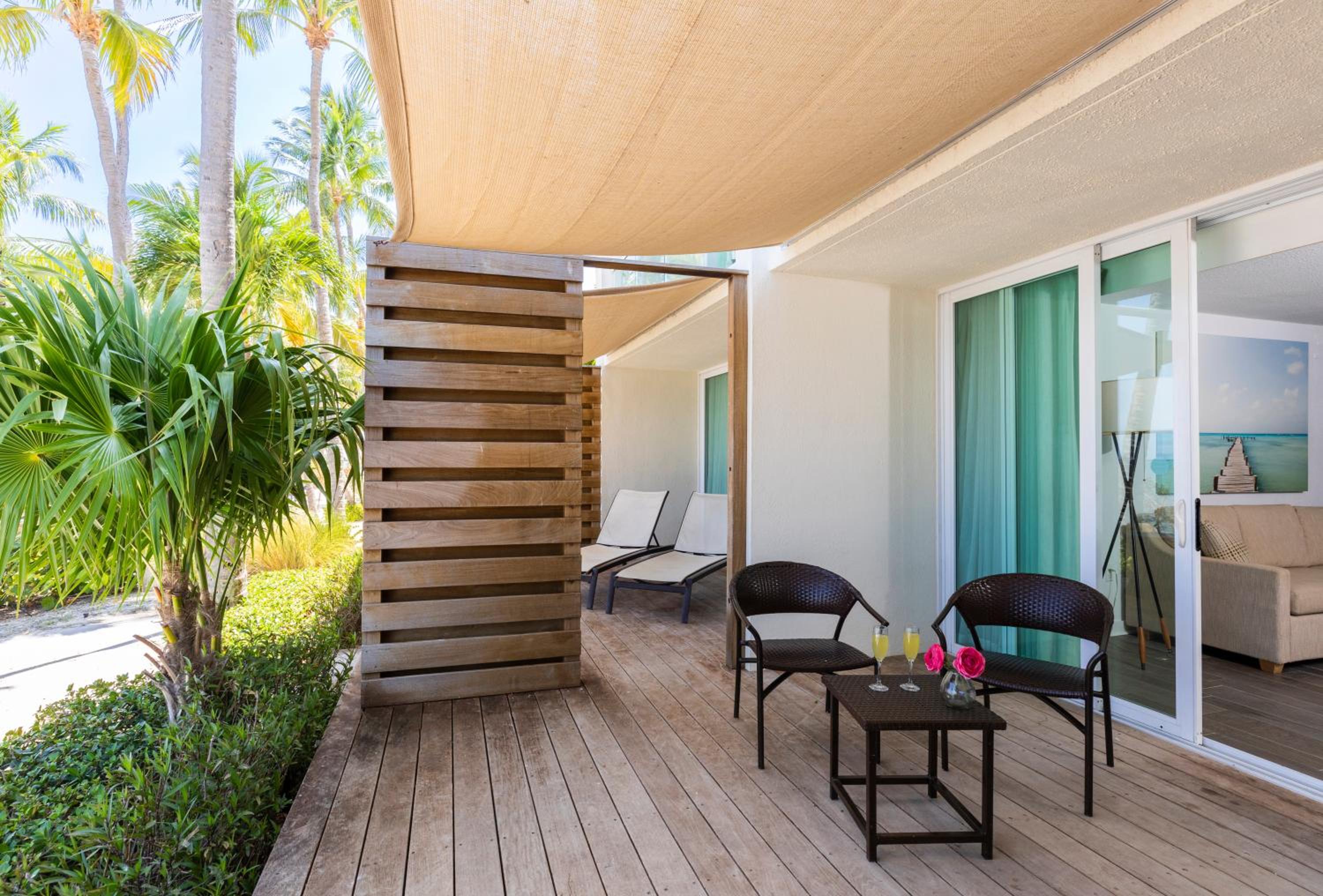 Suite with Sea View - Photo 3