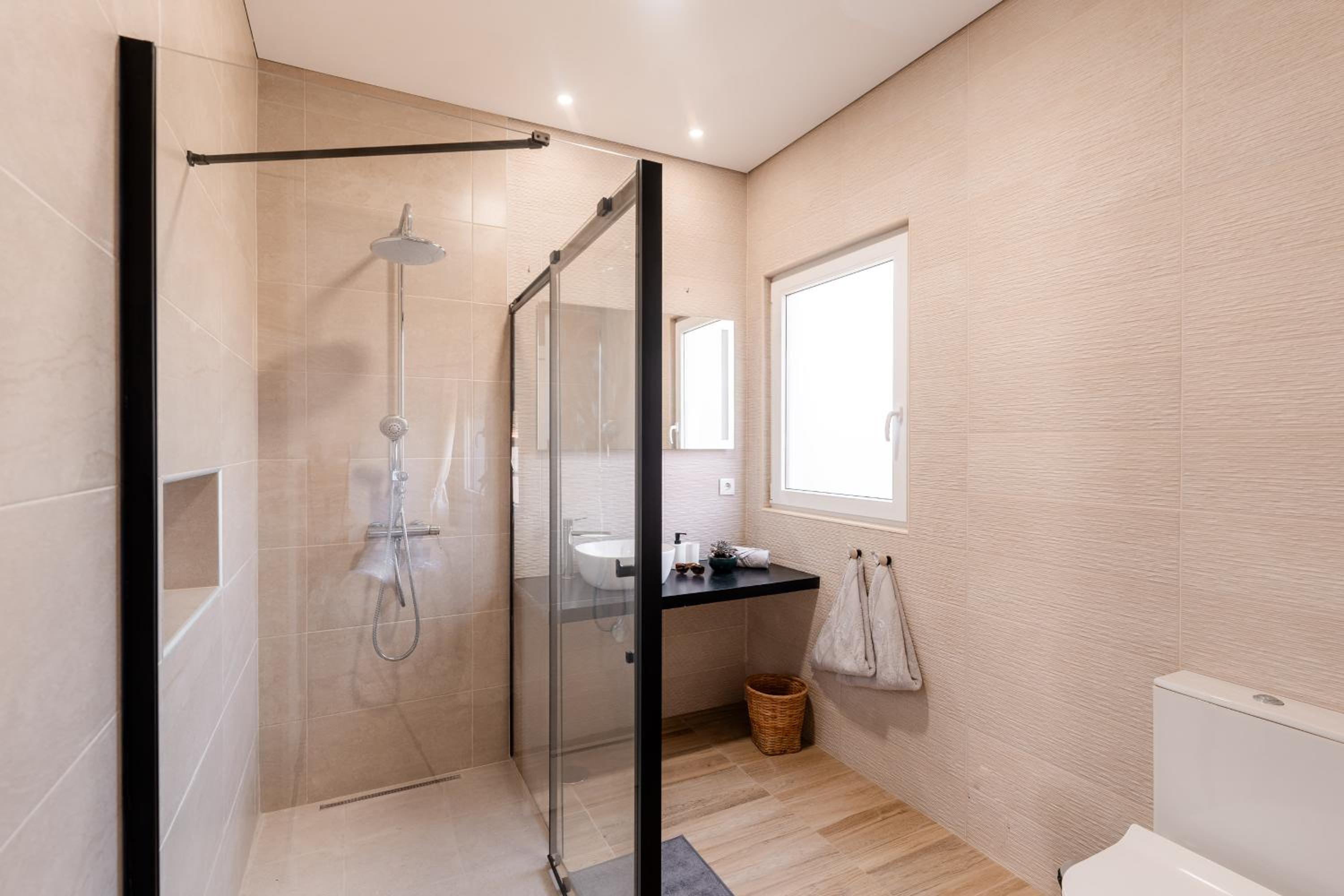 Double Room with Private Bathroom photo 2